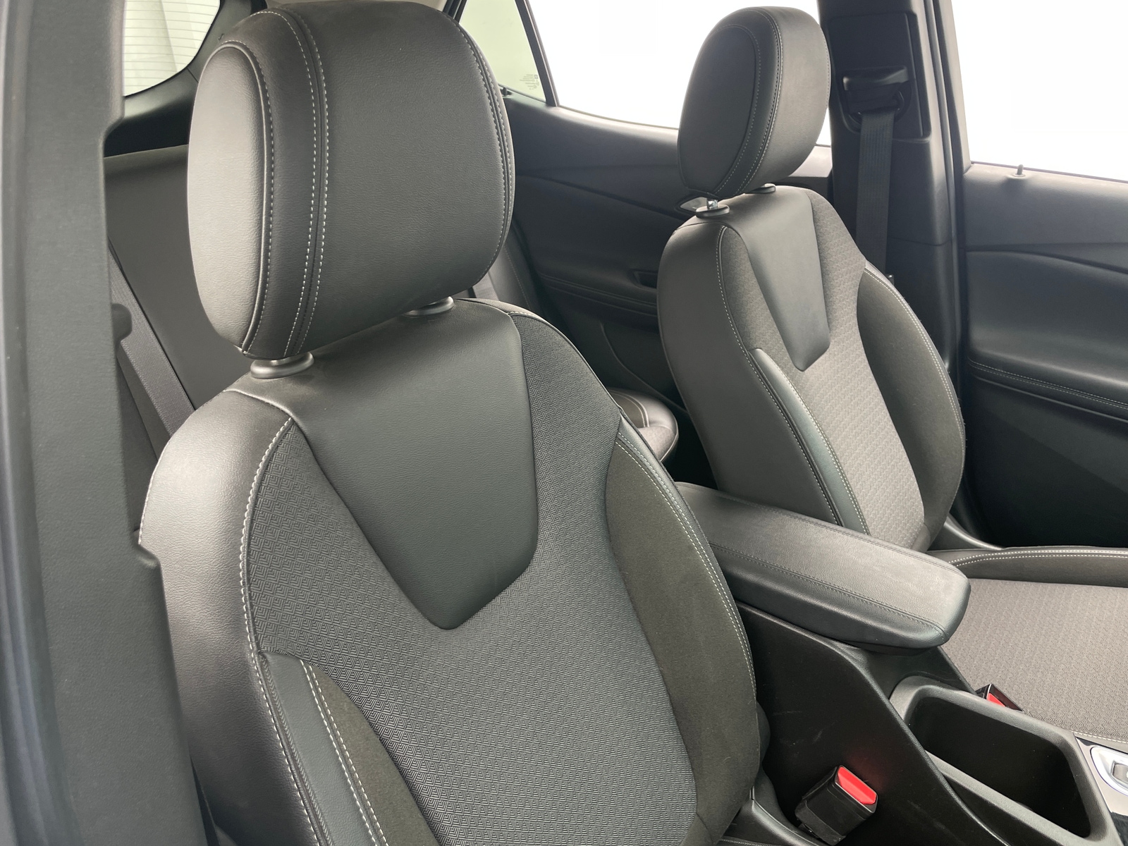 Thumbnail: 2021 Buick Encore GX - 2