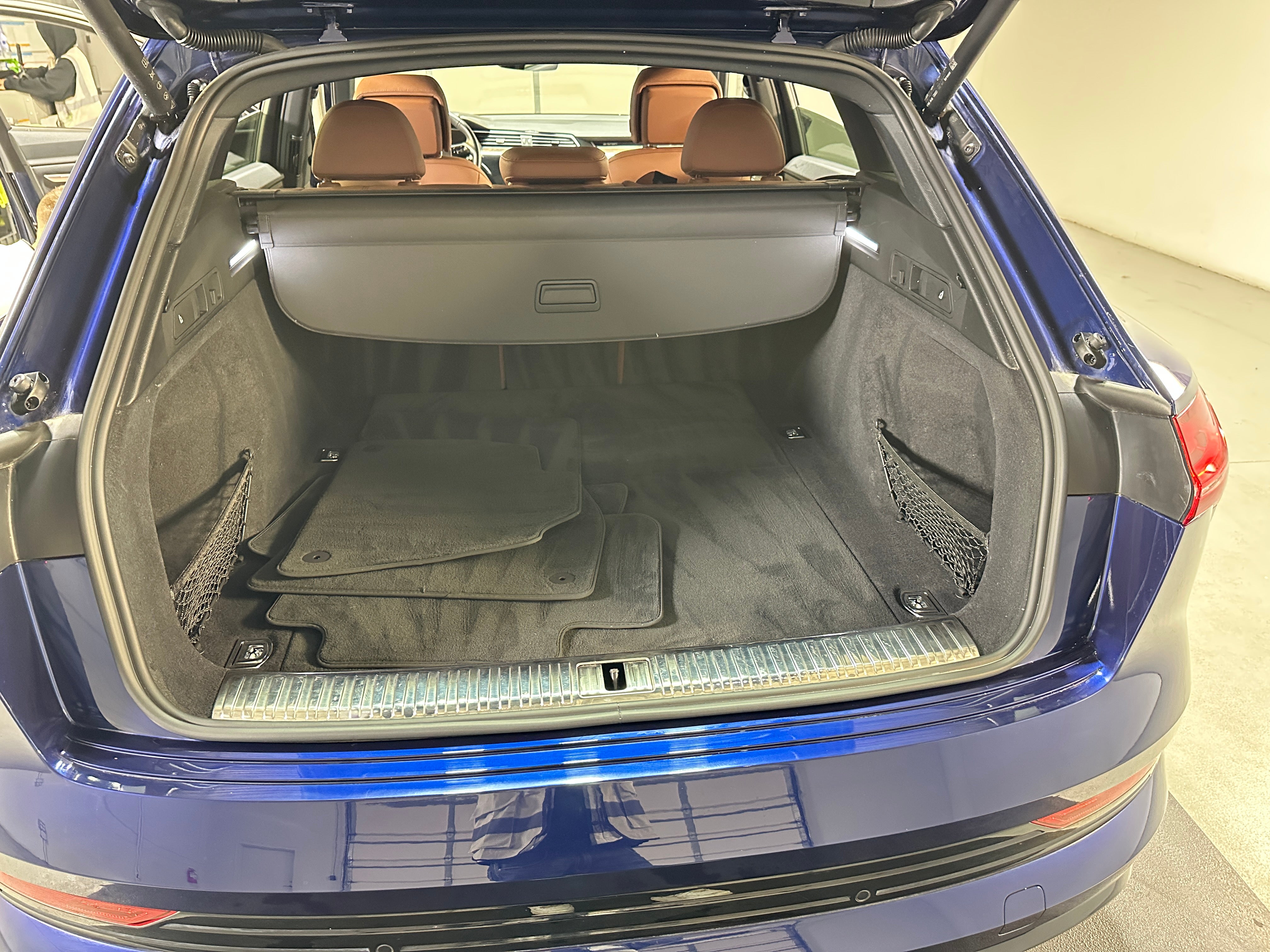 Used 2021 Audi e-tron Premium Plus with VIN WA1LAAGE1MB020148 for sale in Oak Creek, WI