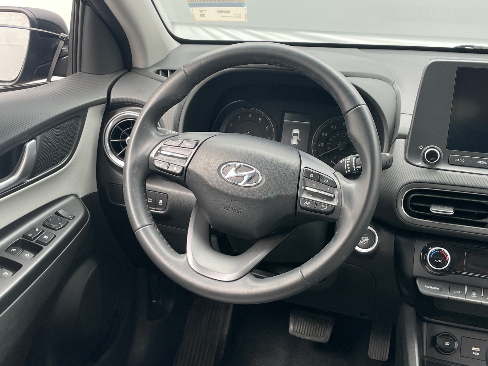 Thumbnail: 2022 Hyundai Kona - 5