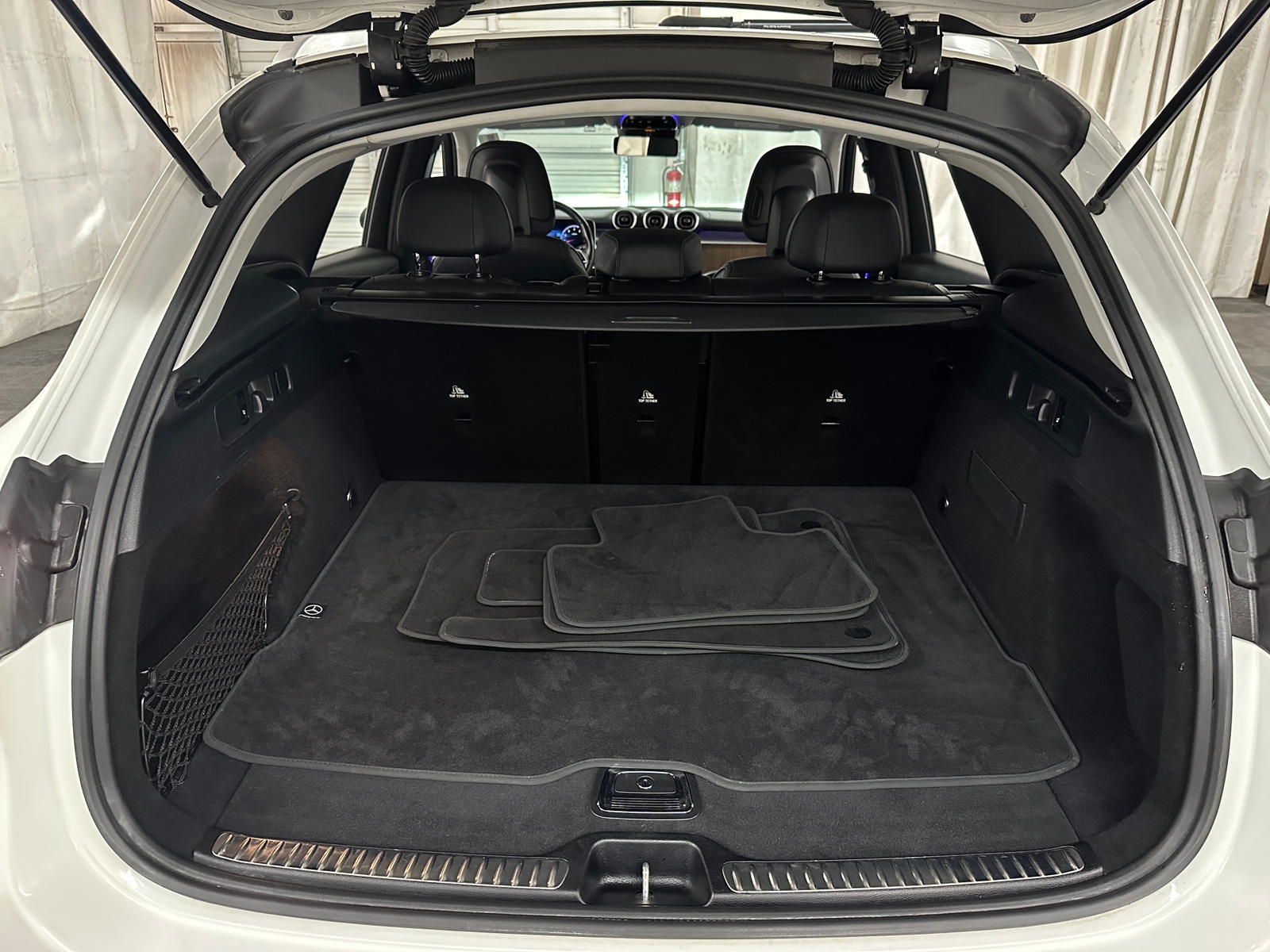 Thumbnail: 2023 Mercedes-Benz GLC - 6