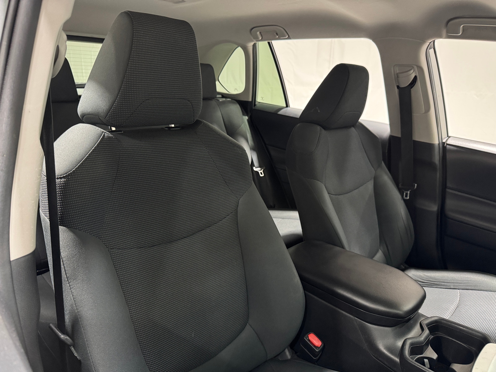 Thumbnail: 2019 Toyota RAV4 - 2