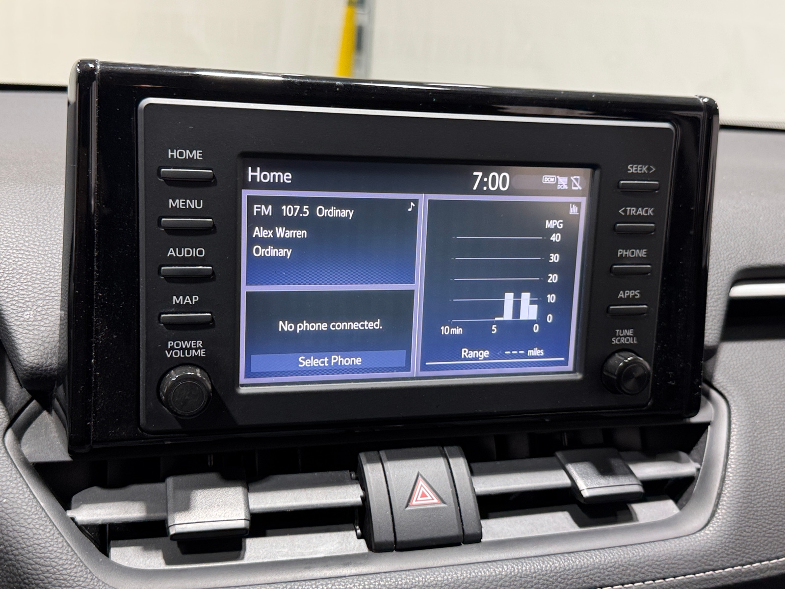 Thumbnail: 2019 Toyota RAV4 - 4