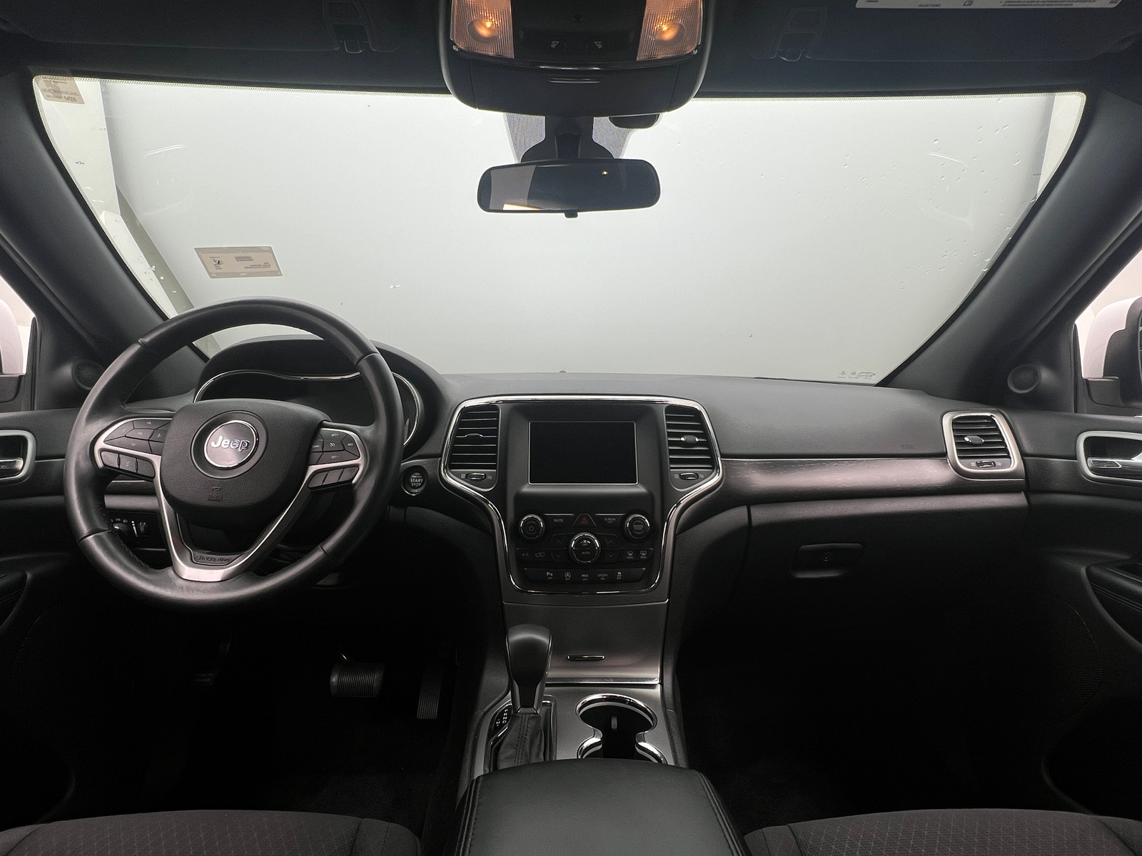 Thumbnail: 2018 Jeep Grand Cherokee - 3