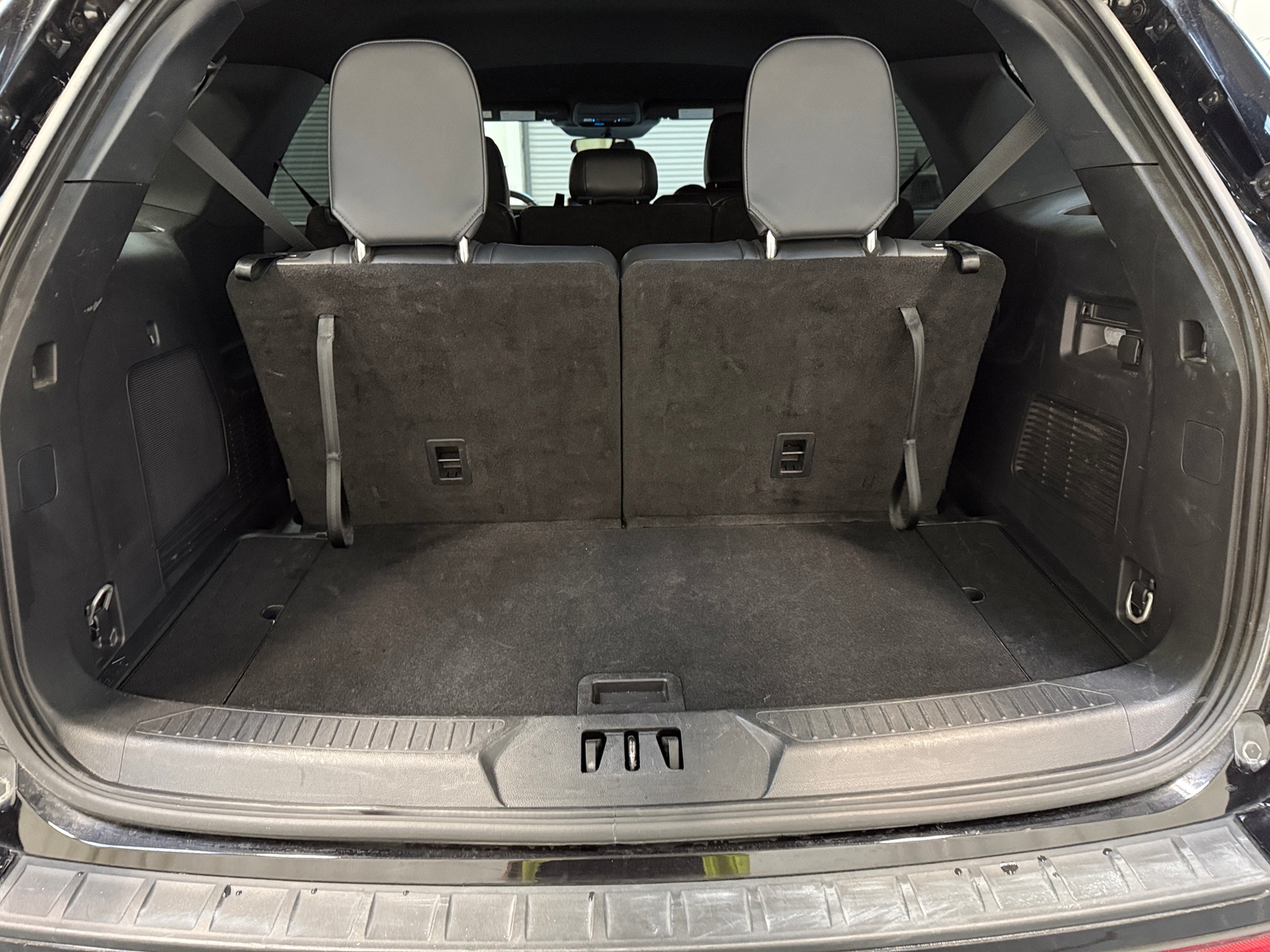 Thumbnail: 2025 Ford Explorer - 6