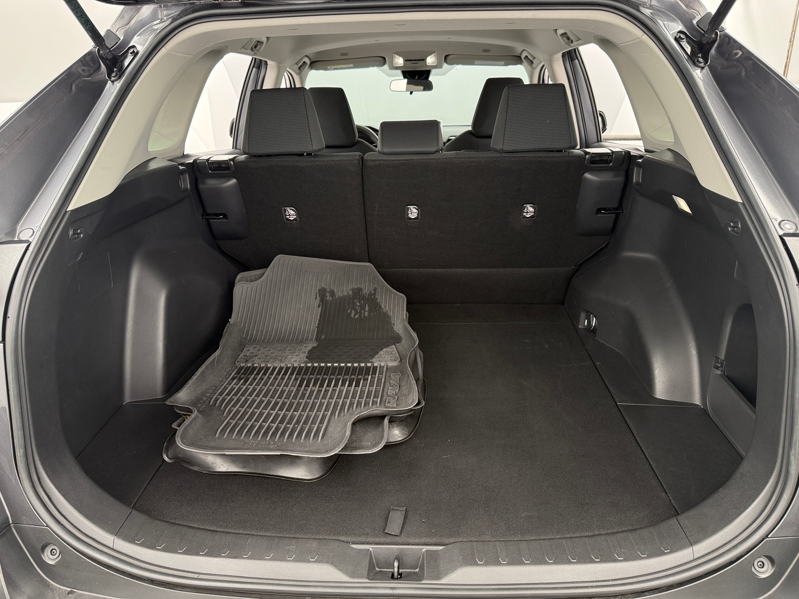 Thumbnail: 2023 Toyota RAV4 - 7