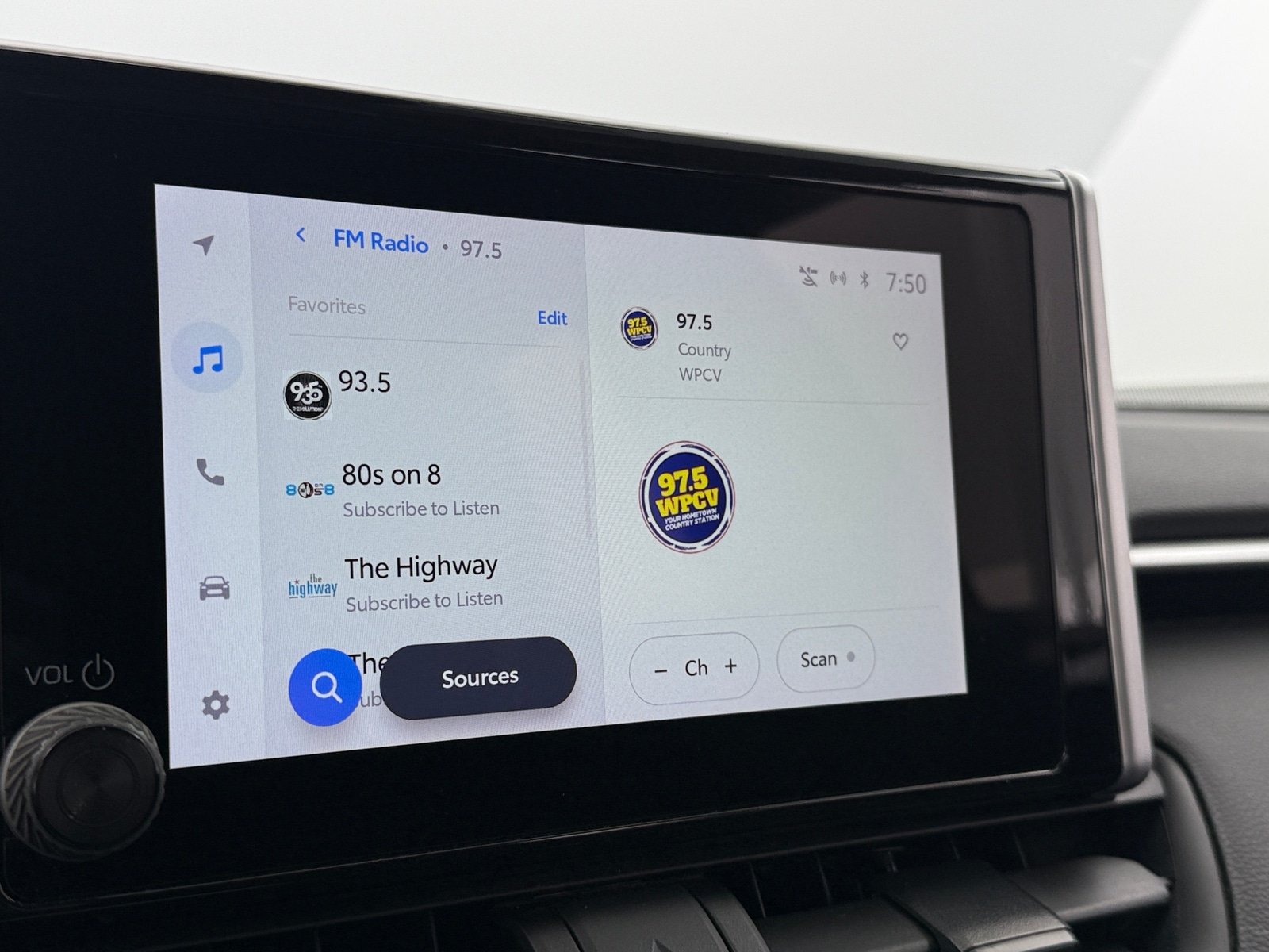 Thumbnail: 2023 Toyota RAV4 - 4