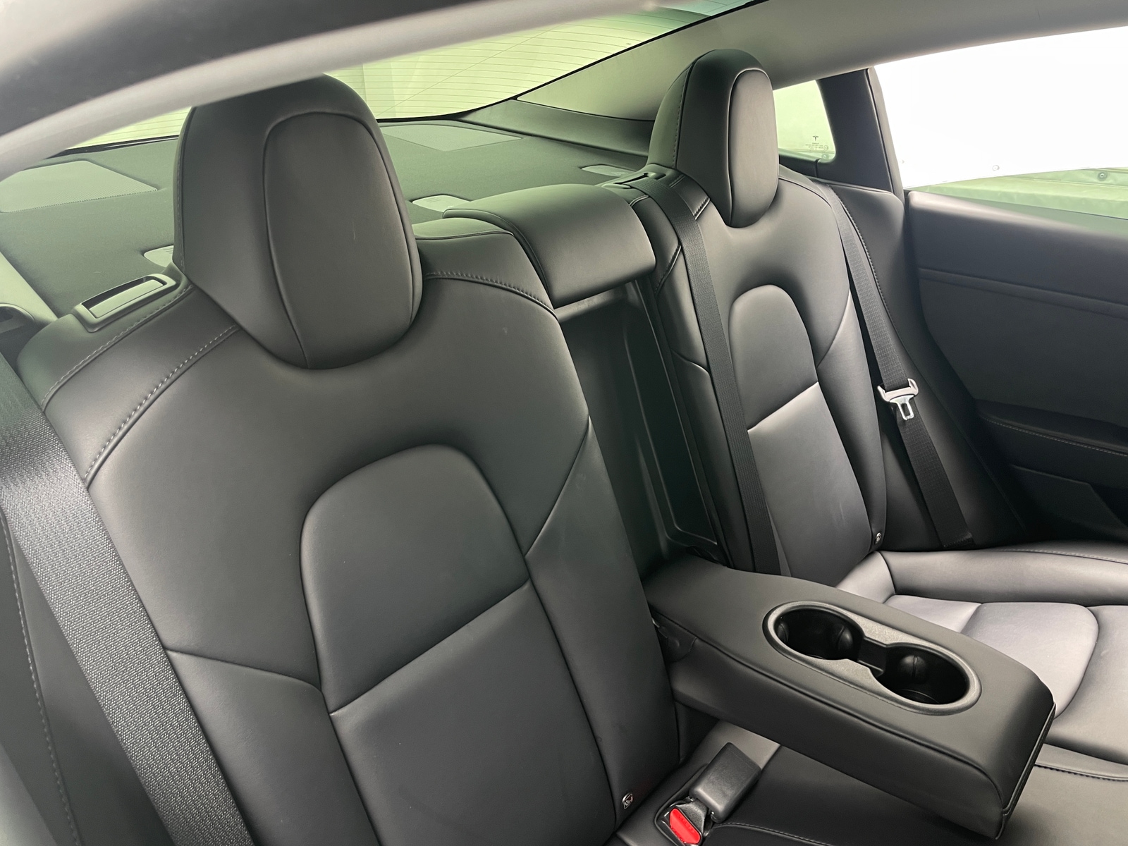 Thumbnail: 2022 Tesla Model 3 - 5