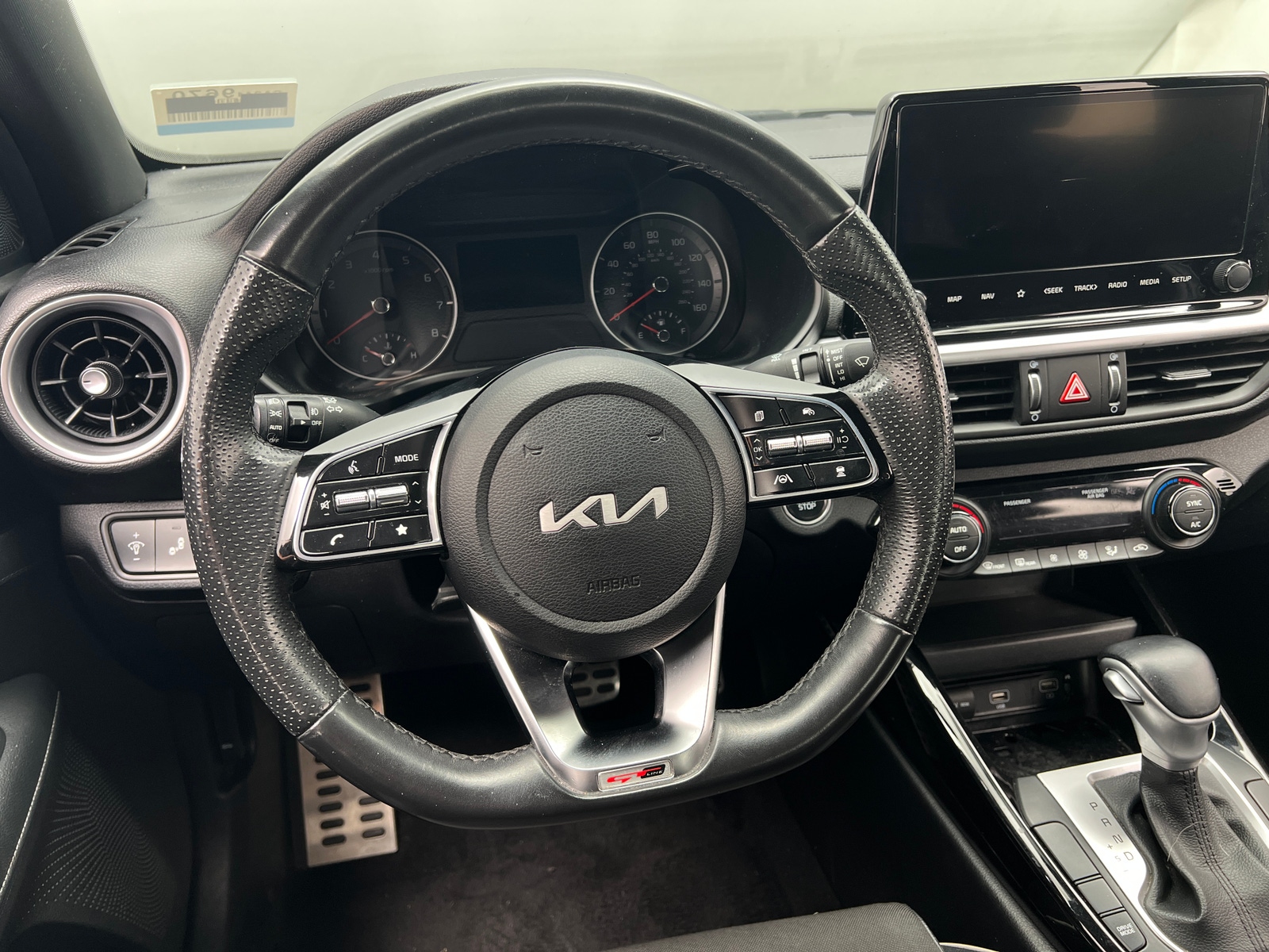 Thumbnail: 2023 Kia Forte - 5