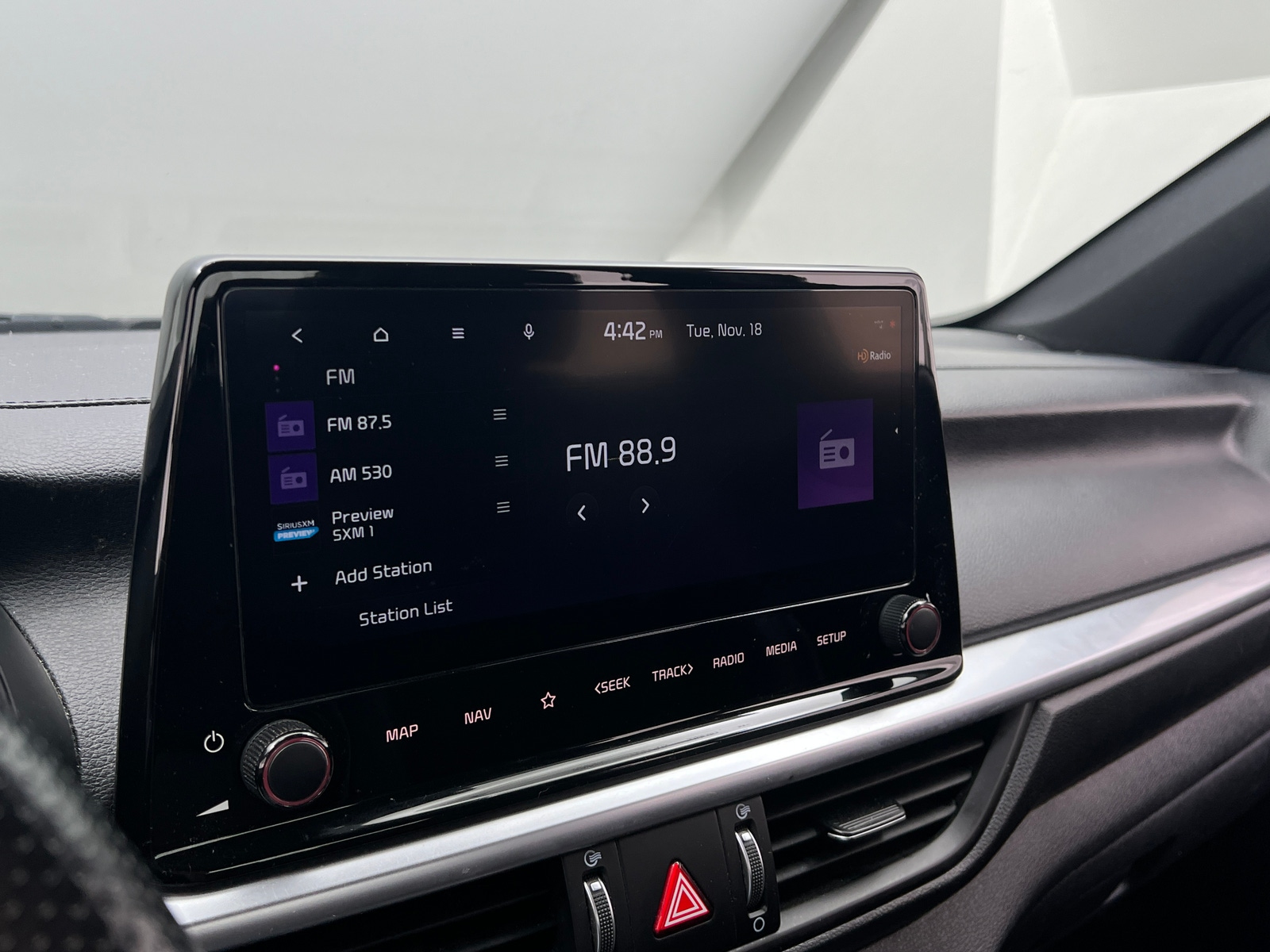 Thumbnail: 2023 Kia Forte - 4