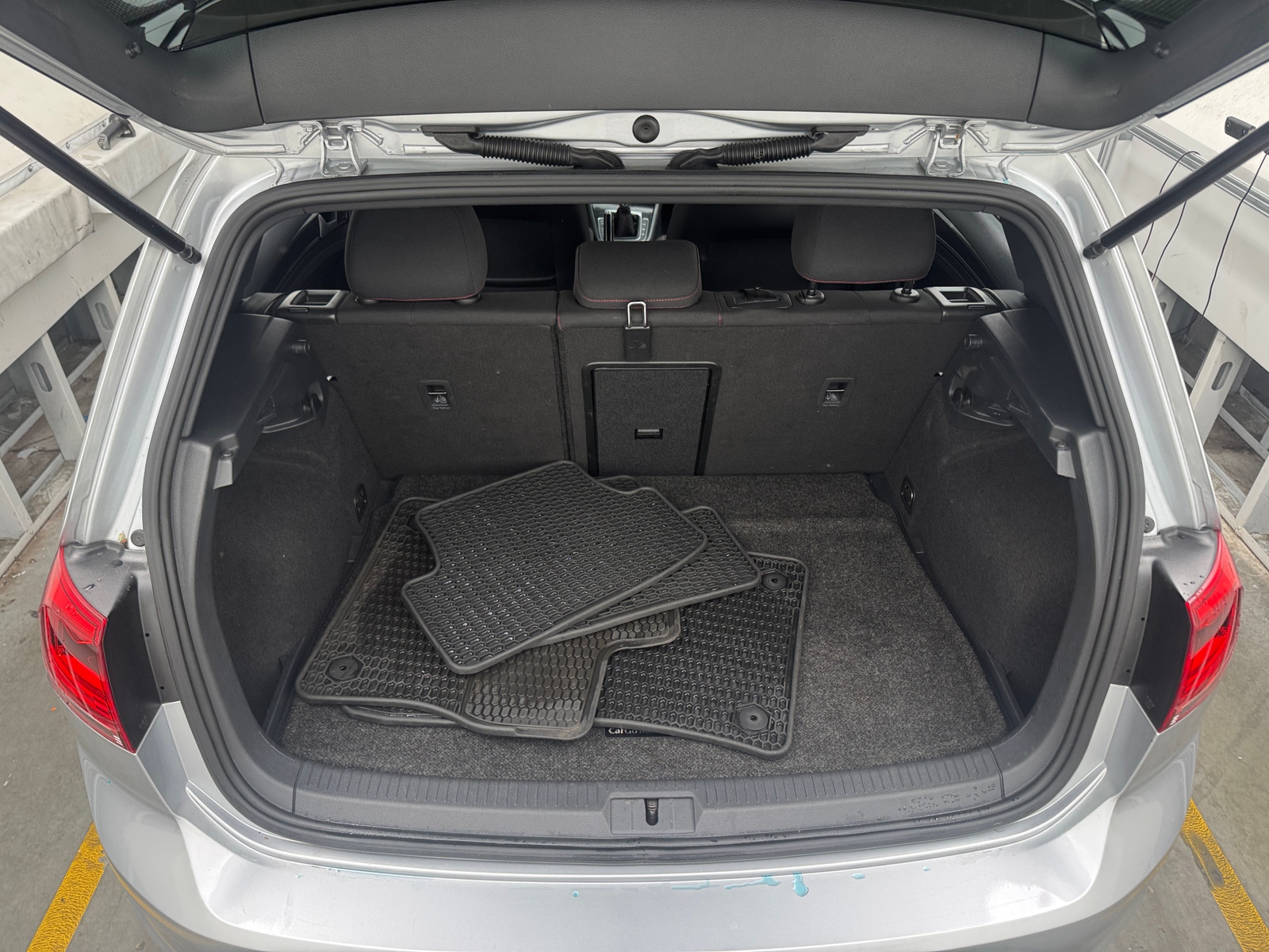 Thumbnail: 2016 Volkswagen Golf - 7