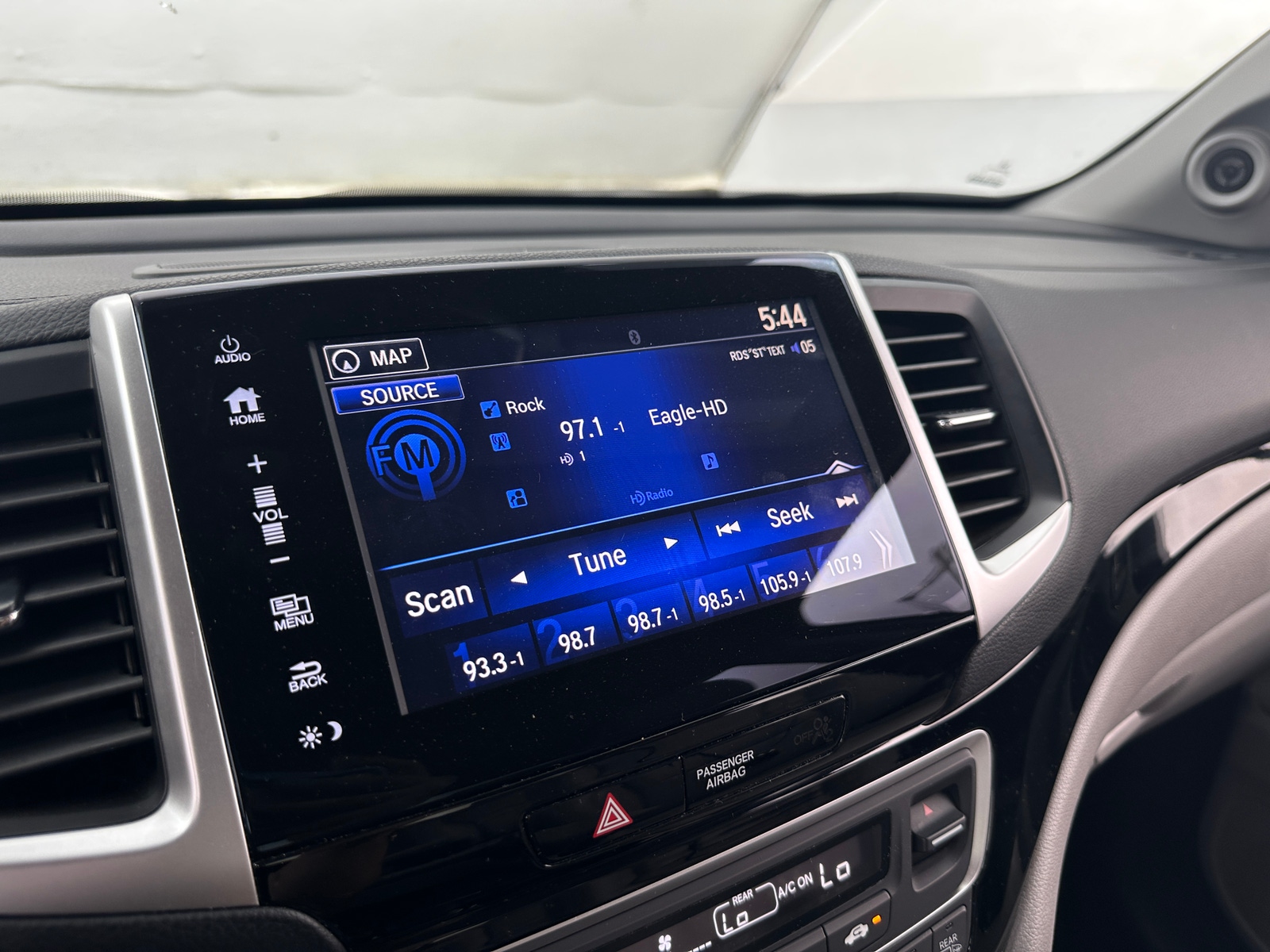 Thumbnail: 2017 Honda Ridgeline - 3