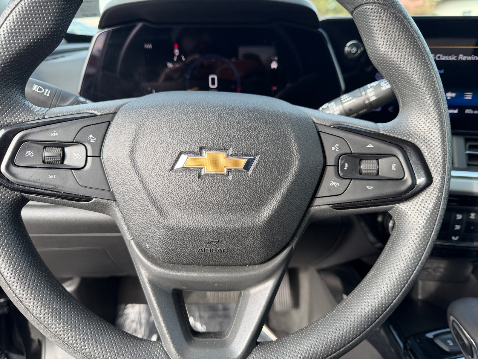 Thumbnail: 2025 Chevrolet Trax - 5