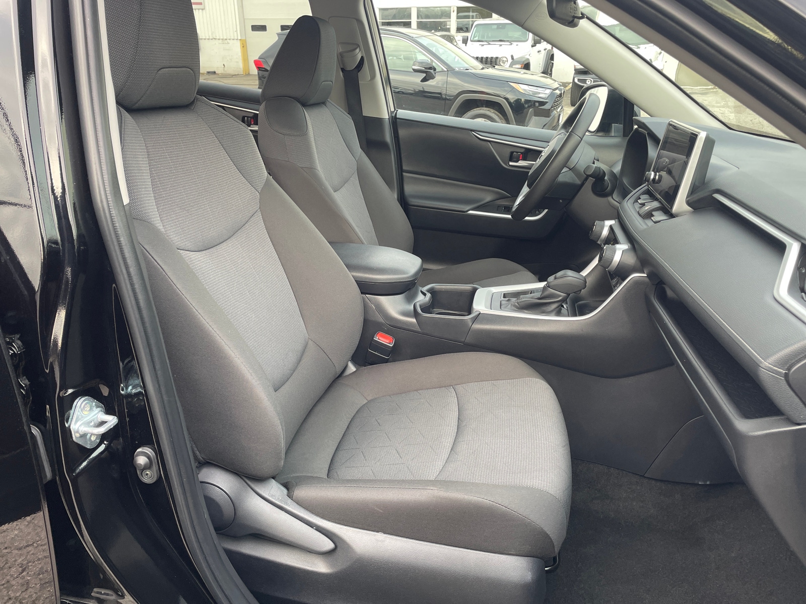 Thumbnail: 2025 Toyota RAV4 - 2