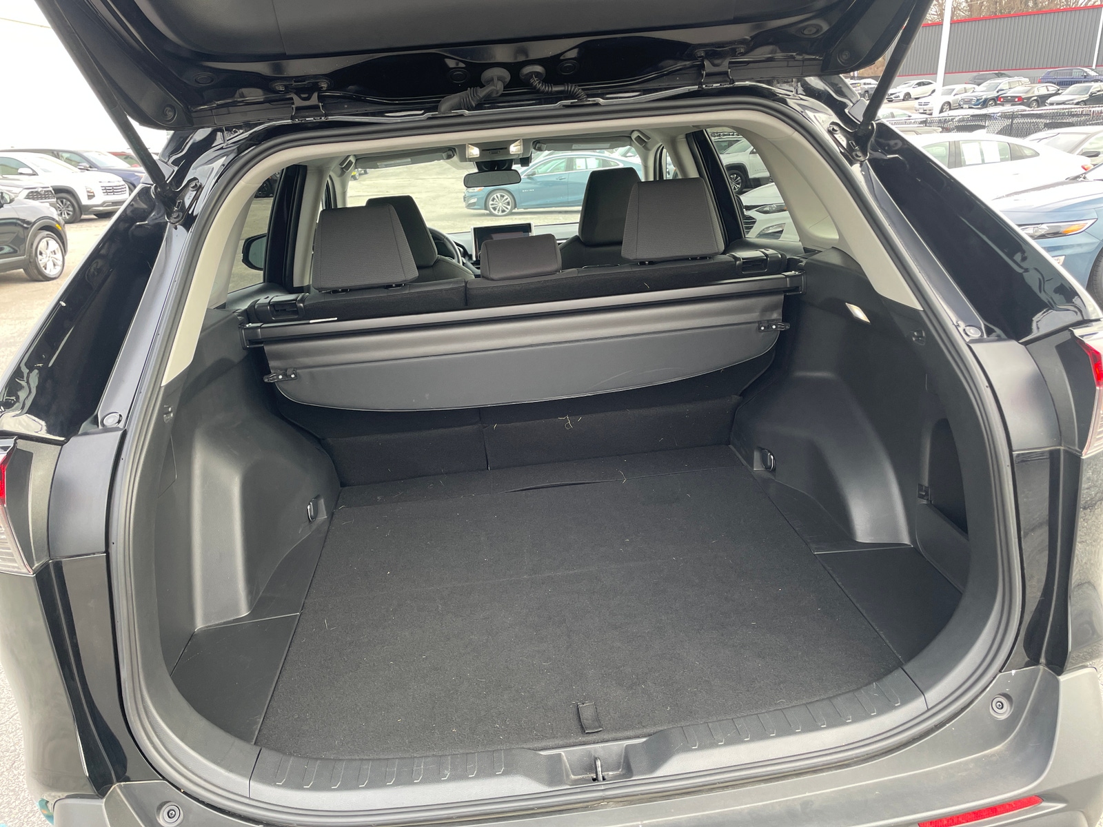 Thumbnail: 2025 Toyota RAV4 - 6