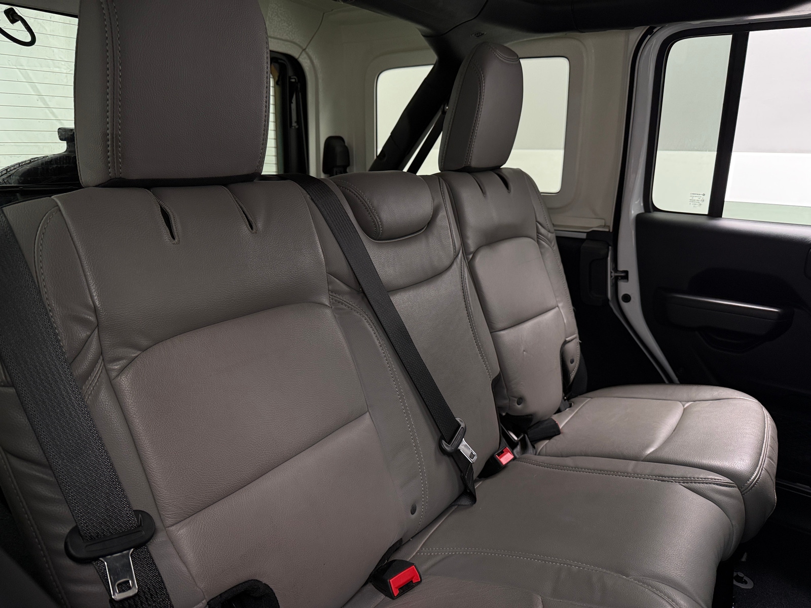 Thumbnail: 2019 Jeep Wrangler - 6