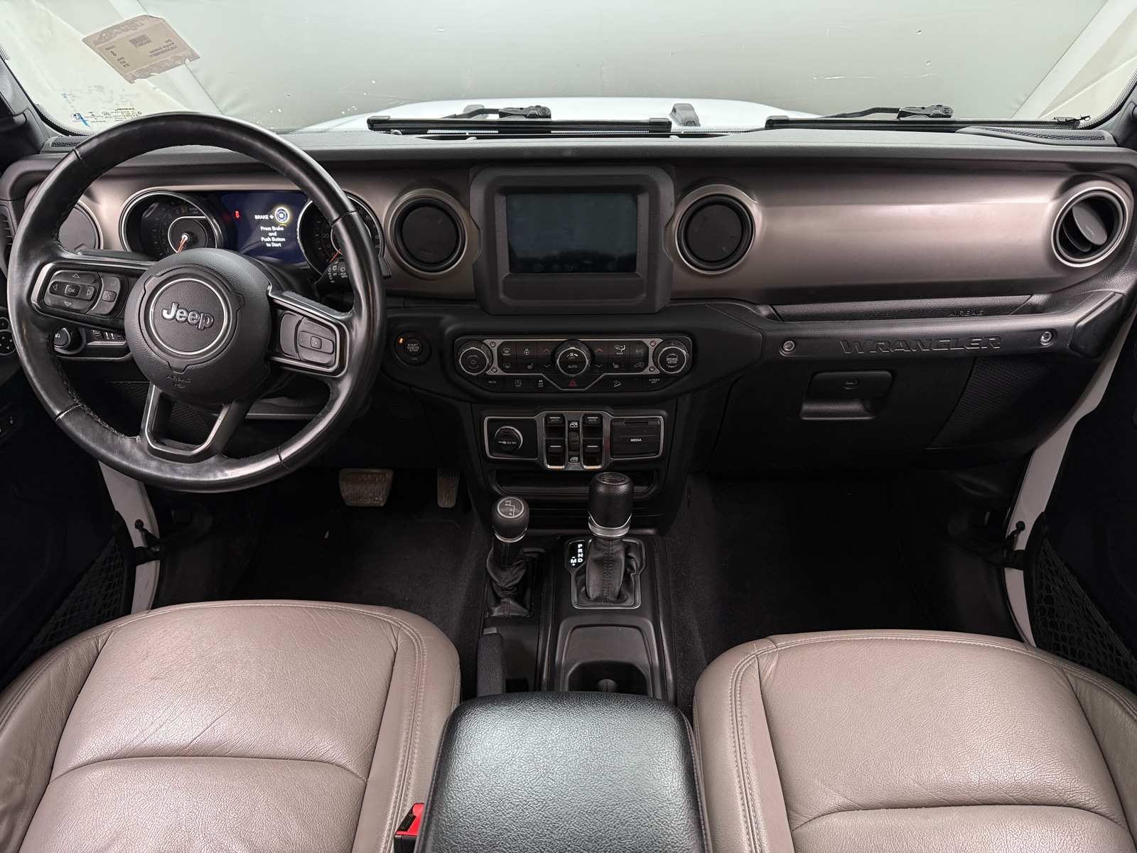 Thumbnail: 2019 Jeep Wrangler - 3