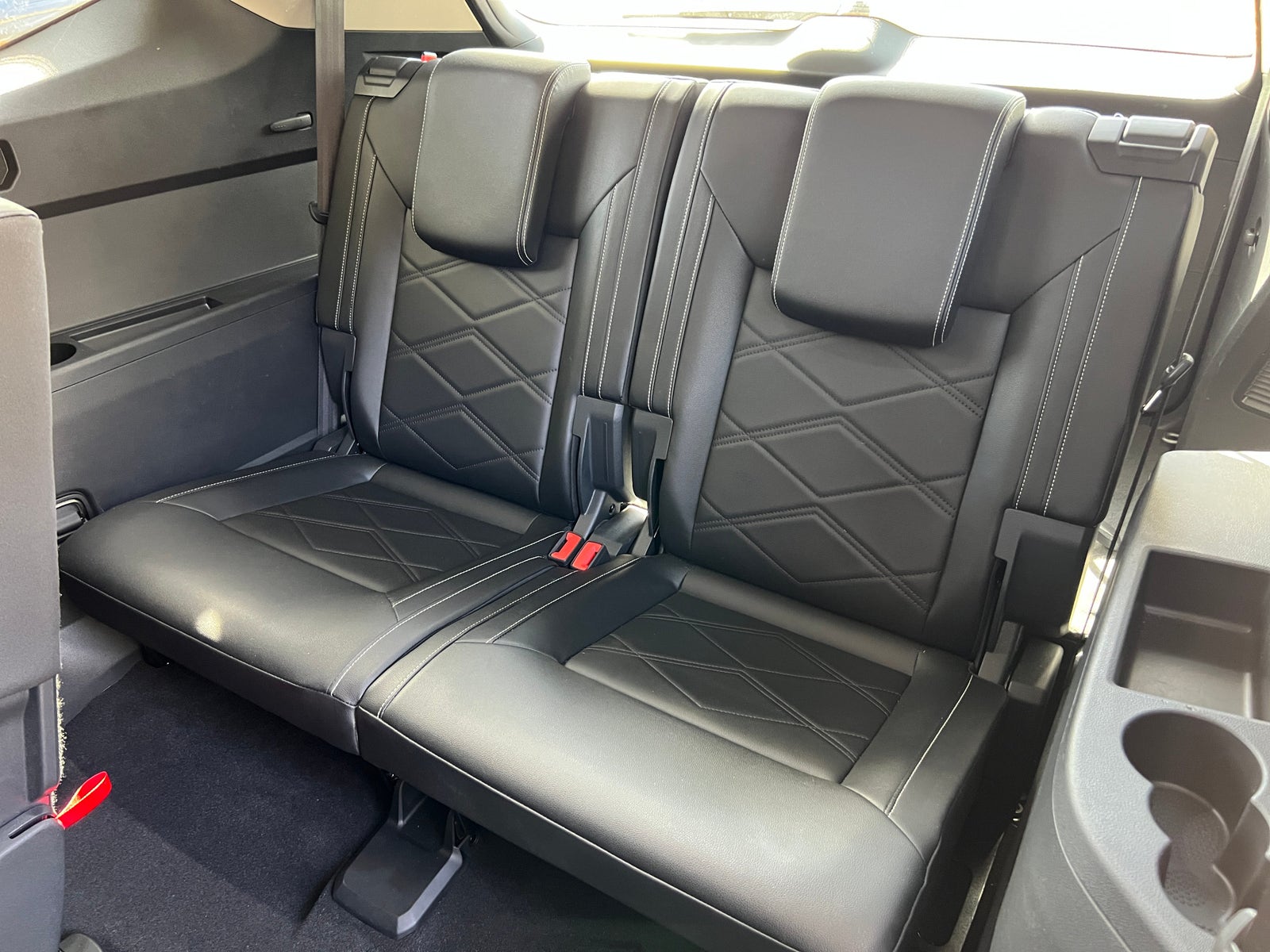 Thumbnail: 2025 Volkswagen Atlas - 3