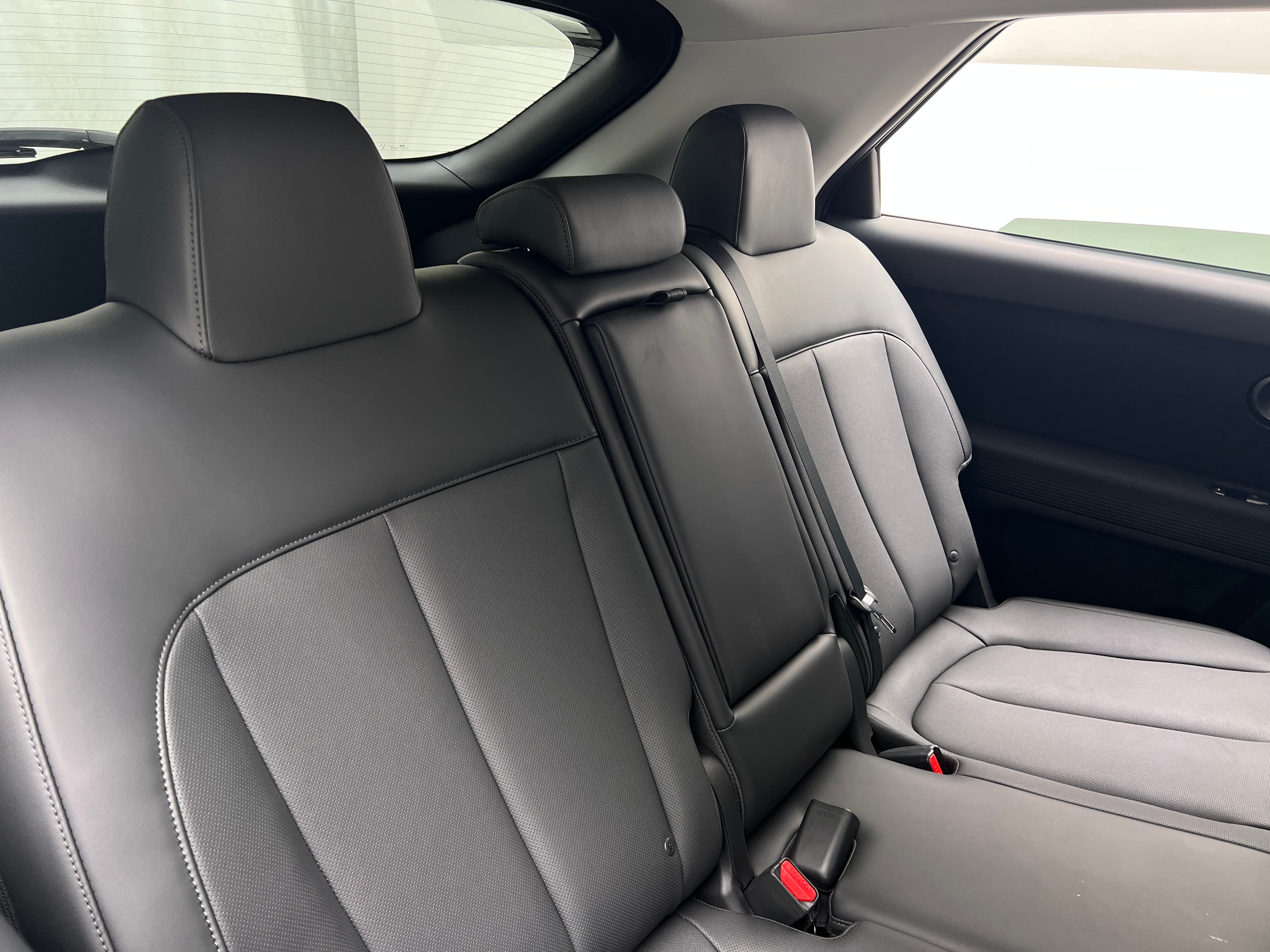 Used 2025 Hyundai IONIQ 5 SEL with VIN 7YAKN4DA2SY011437 for sale in Oak Creek, WI