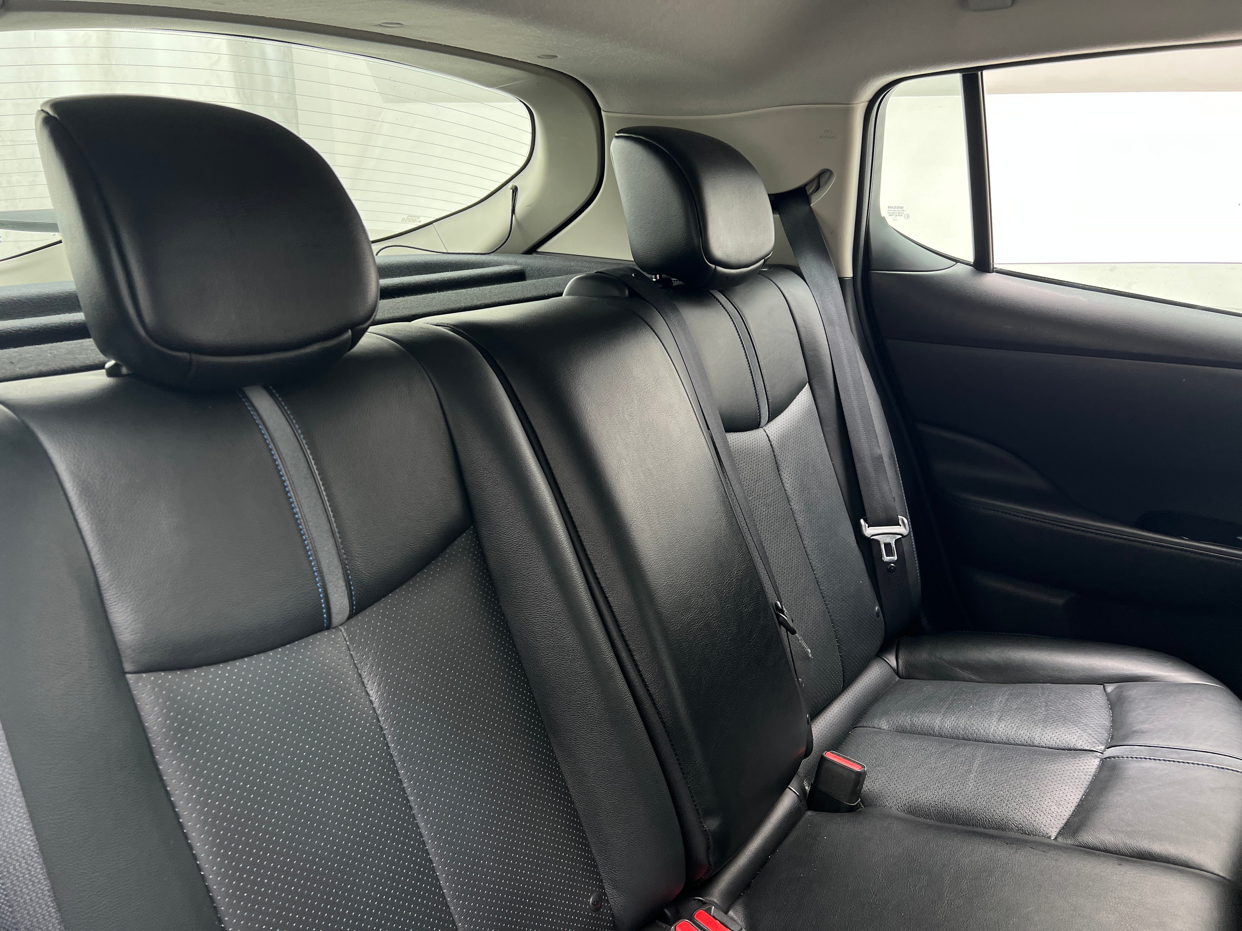 Used 2018 Nissan LEAF SL with VIN 1N4AZ1CPXJC311711 for sale in Oak Creek, WI