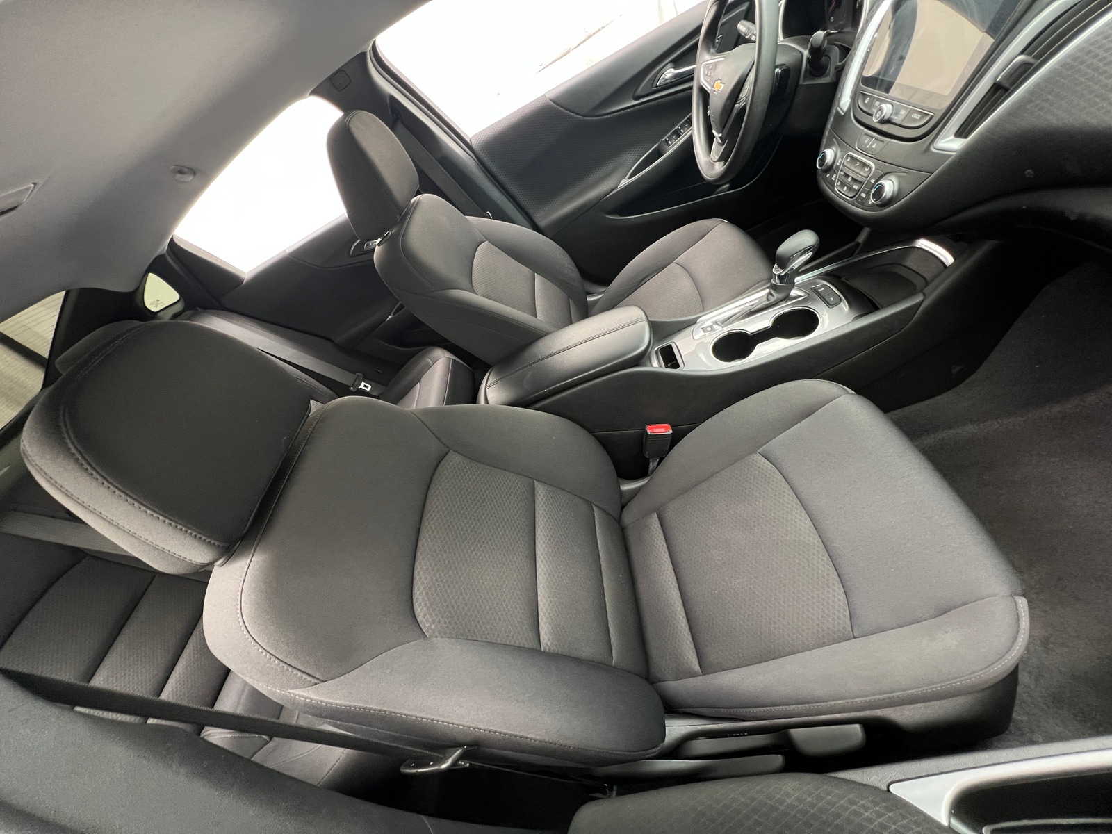 Thumbnail: 2023 Chevrolet Malibu - 2