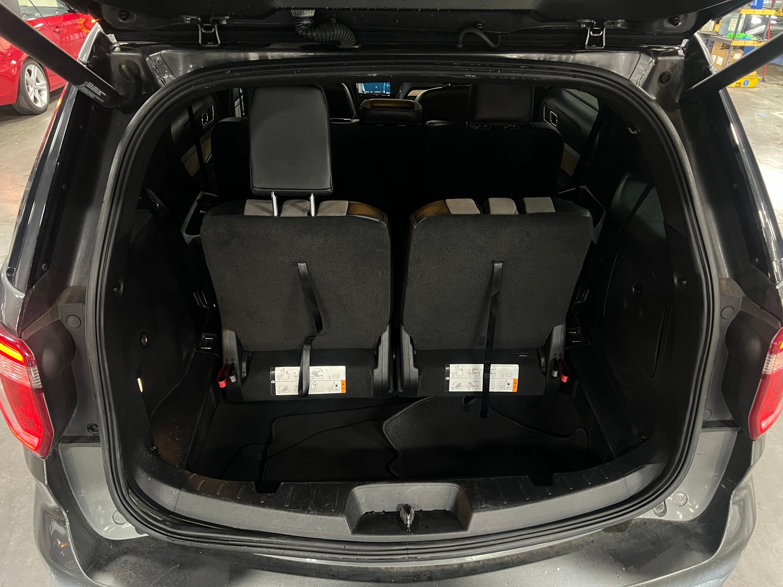 Thumbnail: 2017 Ford Explorer - 7