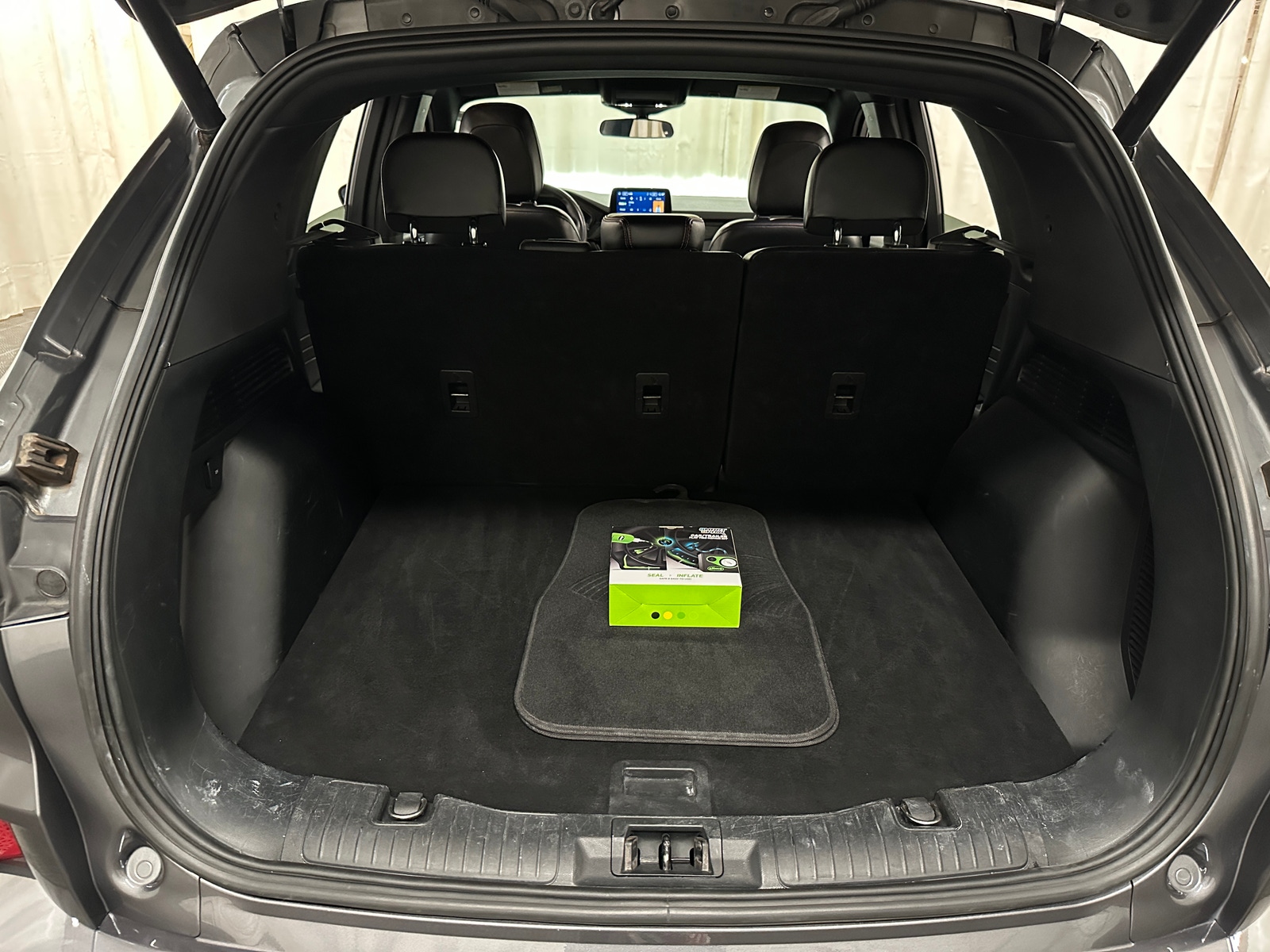 Thumbnail: 2023 Ford Escape - 7