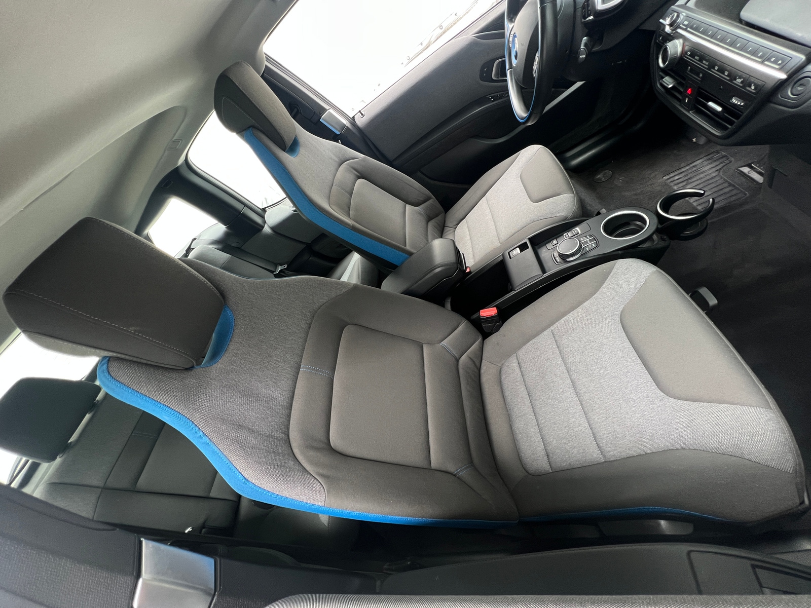 Thumbnail: 2019 BMW i3 - 2