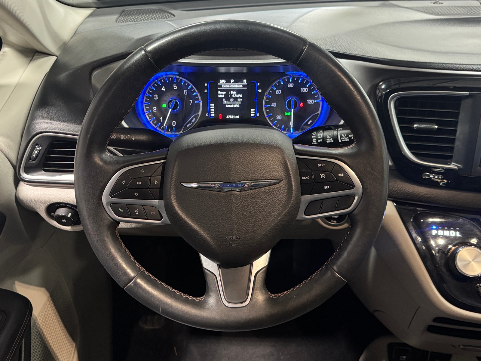 Thumbnail: 2020 Chrysler Pacifica - 4