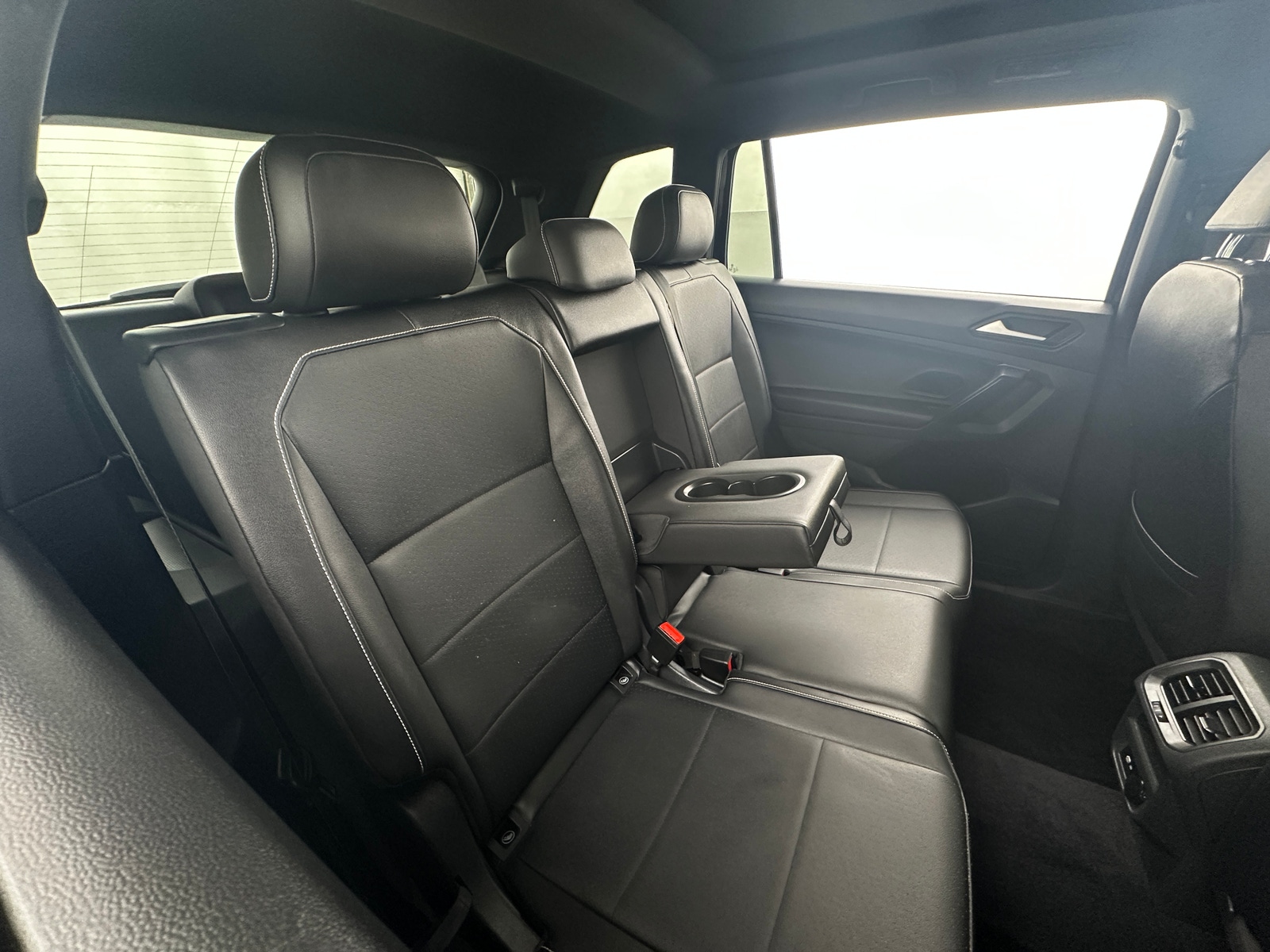 Thumbnail: 2021 Volkswagen Tiguan - 5