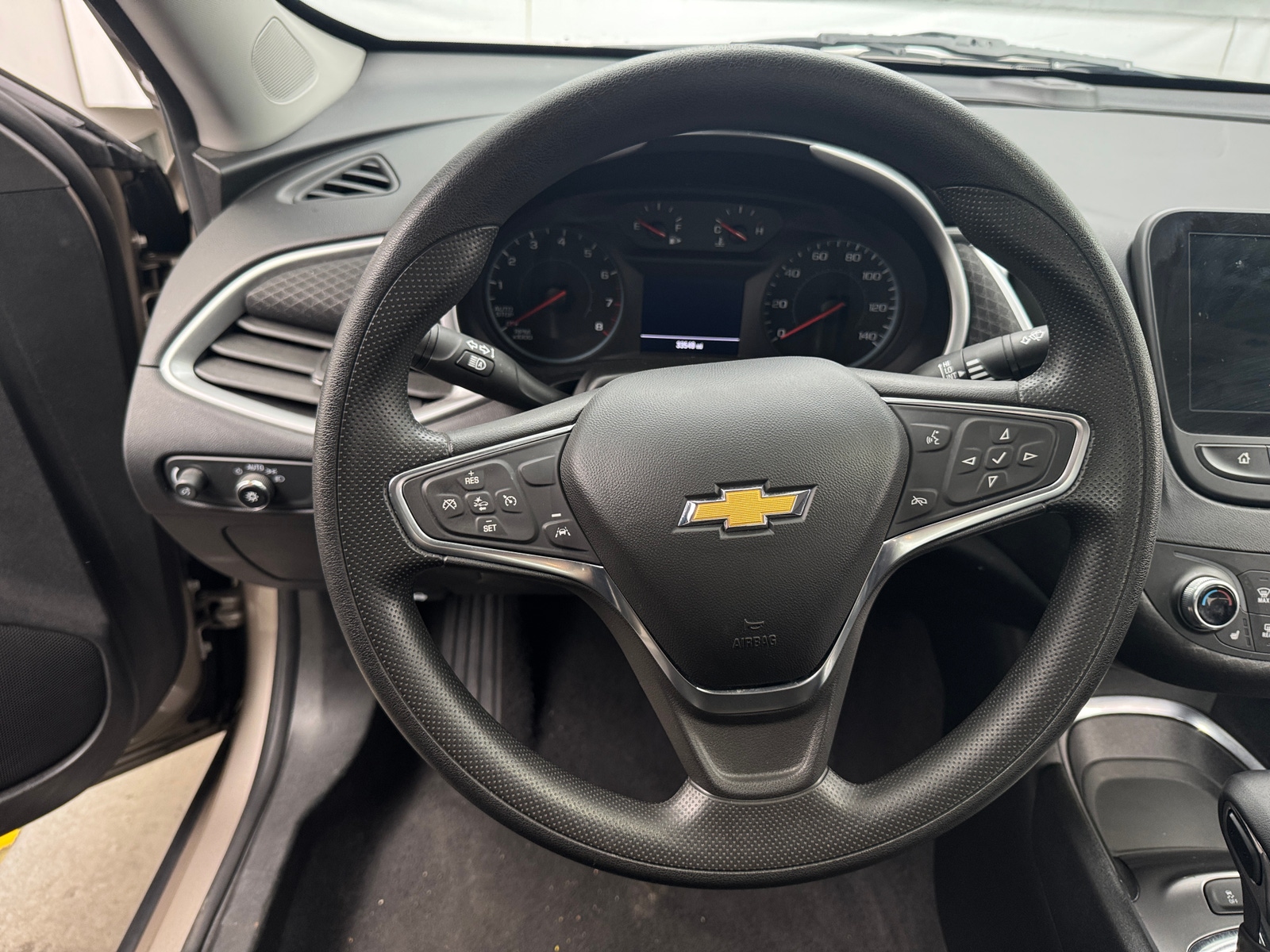 Thumbnail: 2024 Chevrolet Malibu - 5