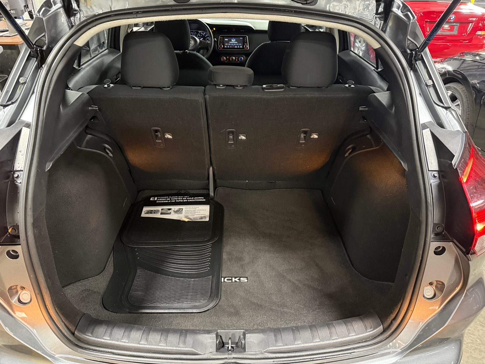 Thumbnail: 2023 Nissan Kicks - 7