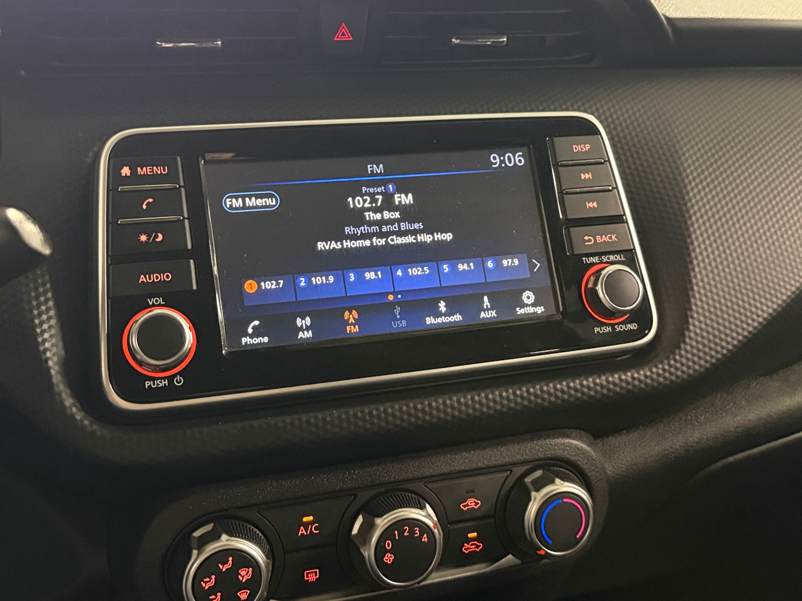 Thumbnail: 2023 Nissan Kicks - 4