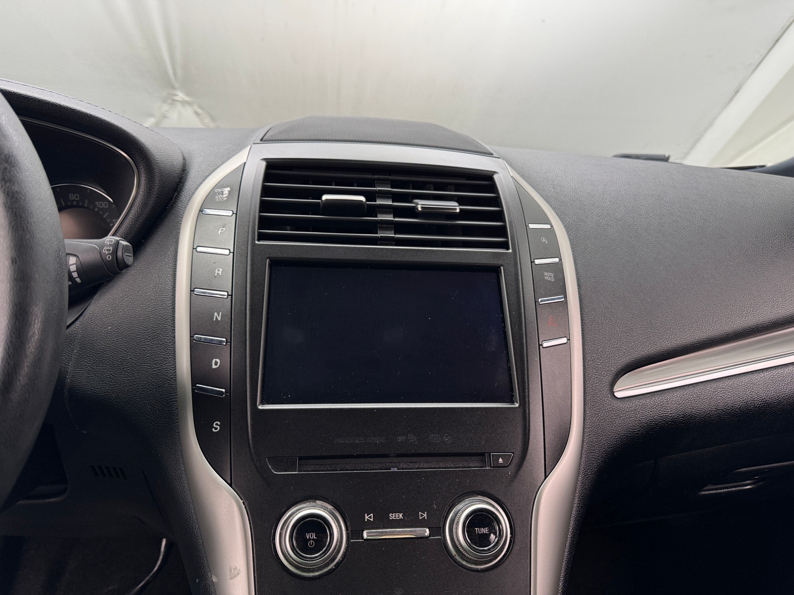 Thumbnail: 2019 Lincoln MKC - 3