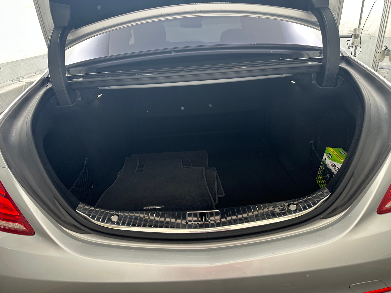 Thumbnail: 2016 Mercedes-Benz S-Class - 6