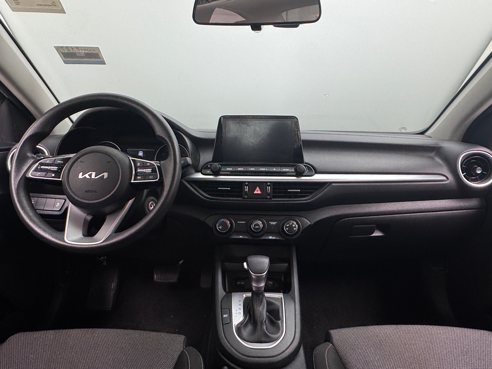 Thumbnail: 2024 Kia Forte - 3