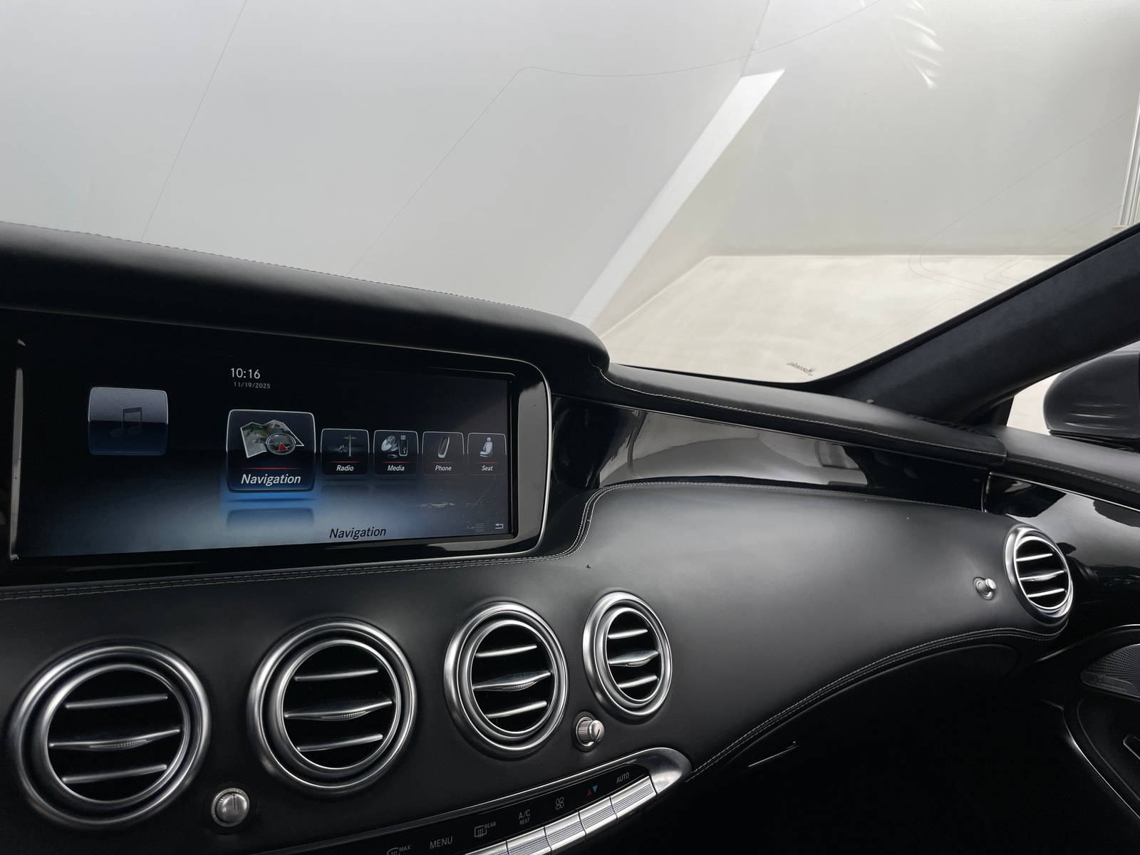 Thumbnail: 2017 Mercedes-Benz S-Class - 3