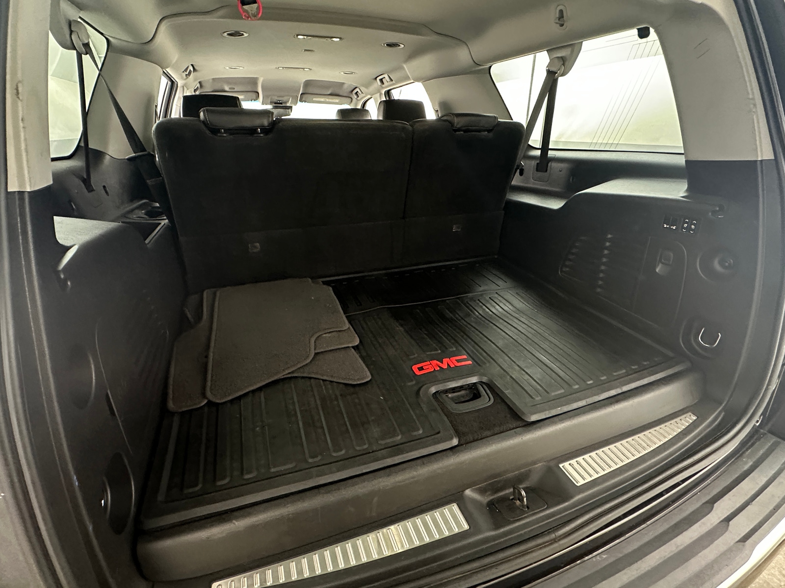 Thumbnail: 2018 GMC Yukon XL - 6