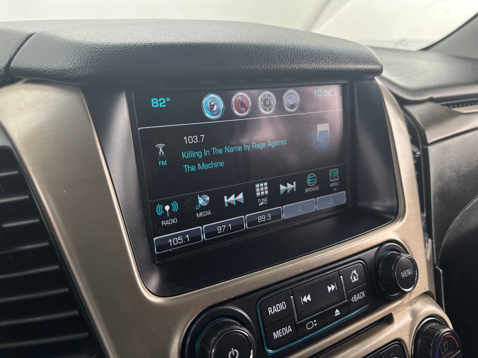 Thumbnail: 2018 GMC Yukon XL - 3