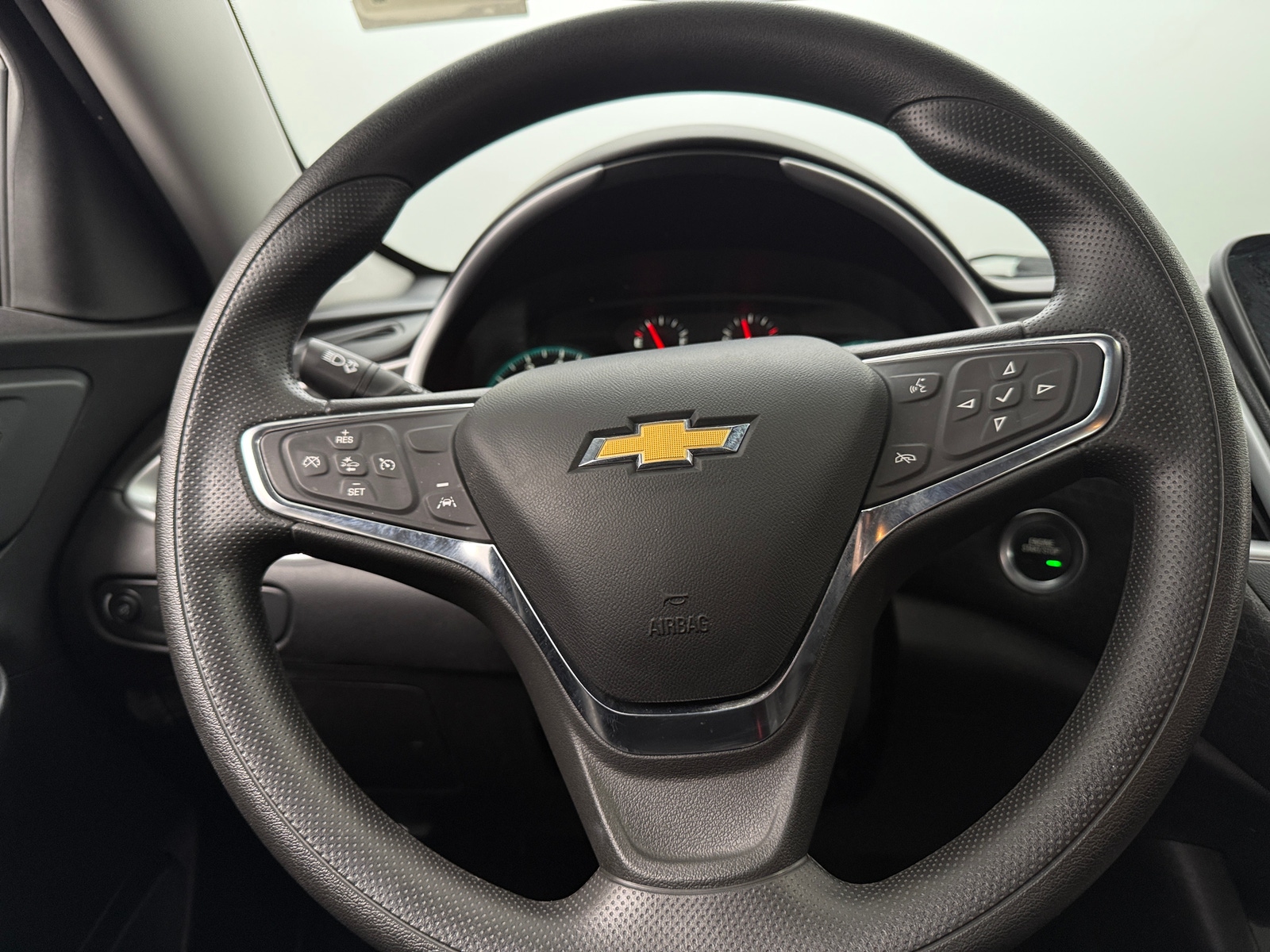 Thumbnail: 2023 Chevrolet Malibu - 5