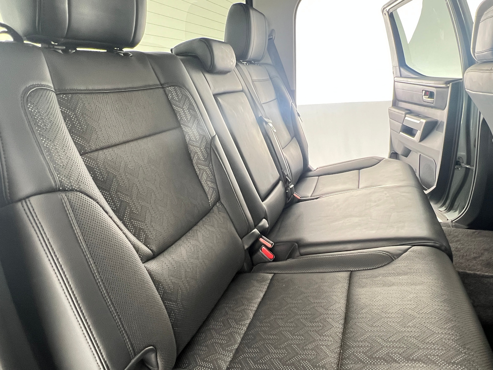 Thumbnail: 2022 Toyota Tundra - 6