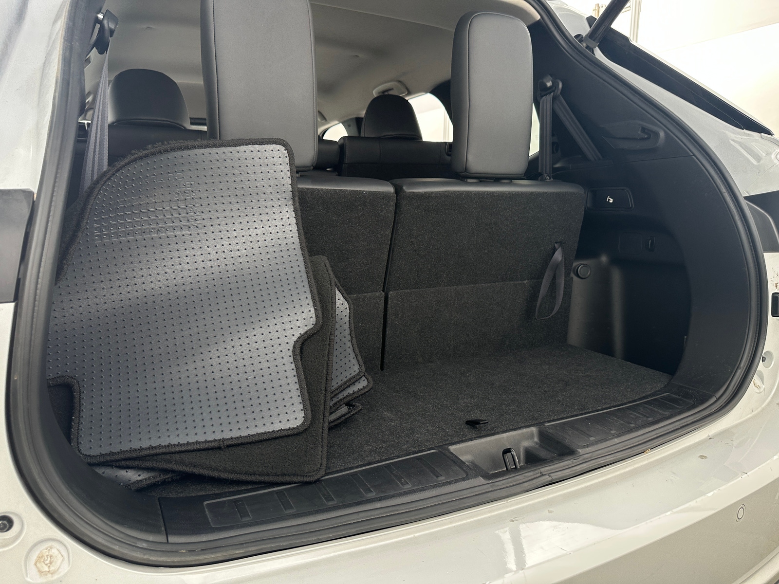 Thumbnail: 2024 Mitsubishi Outlander - 6