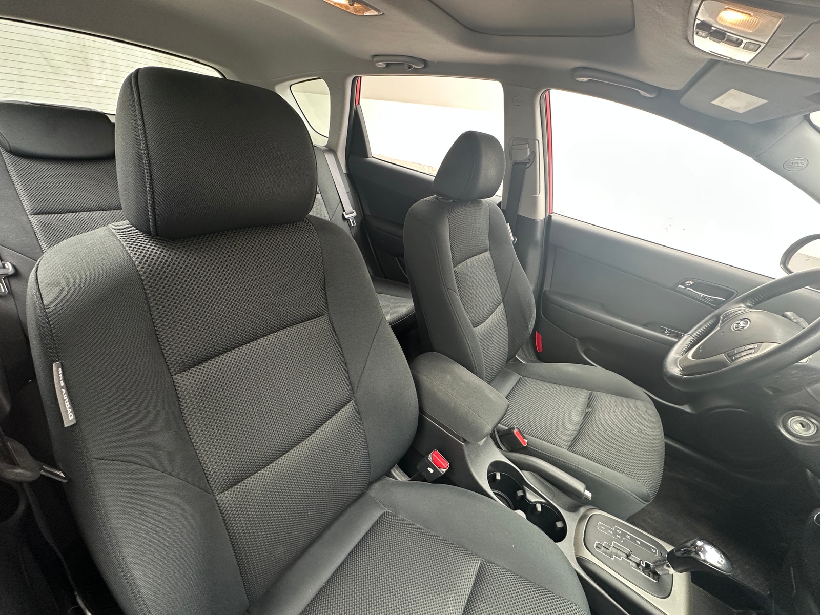 Thumbnail: 2010 Hyundai Elantra - 2