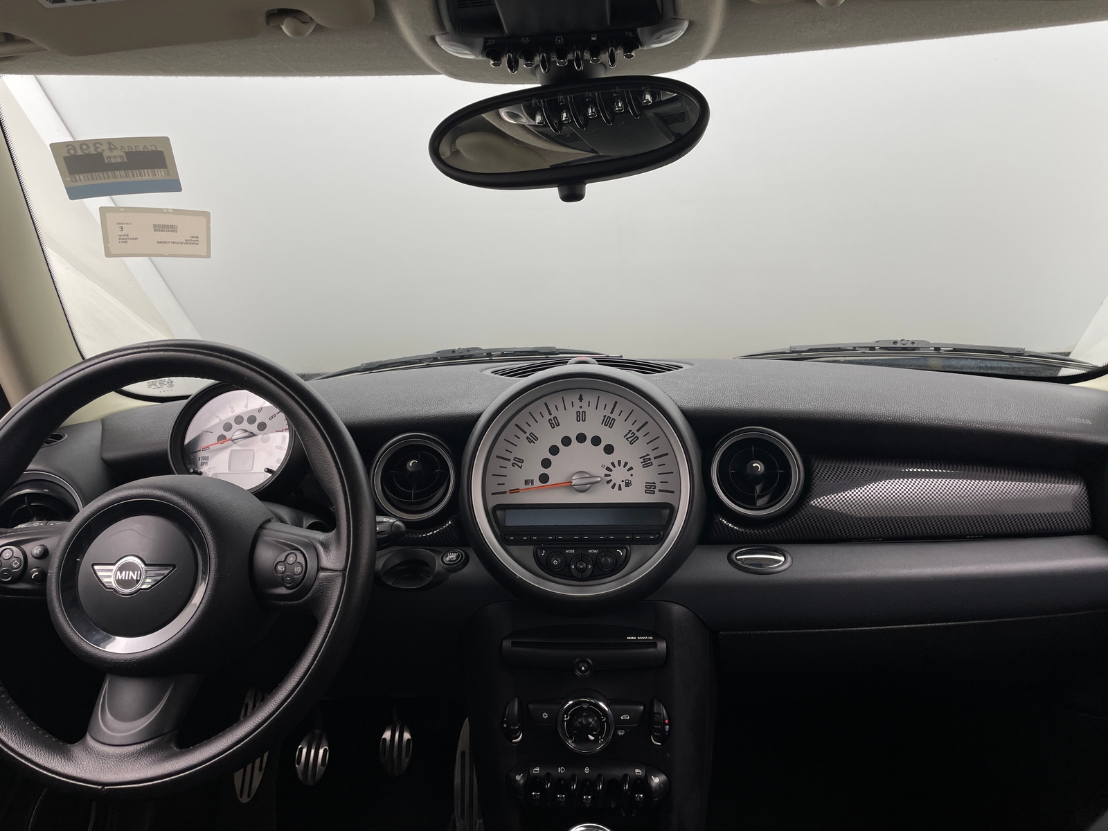 Thumbnail: 2011 MINI Cooper Hardtop - 3