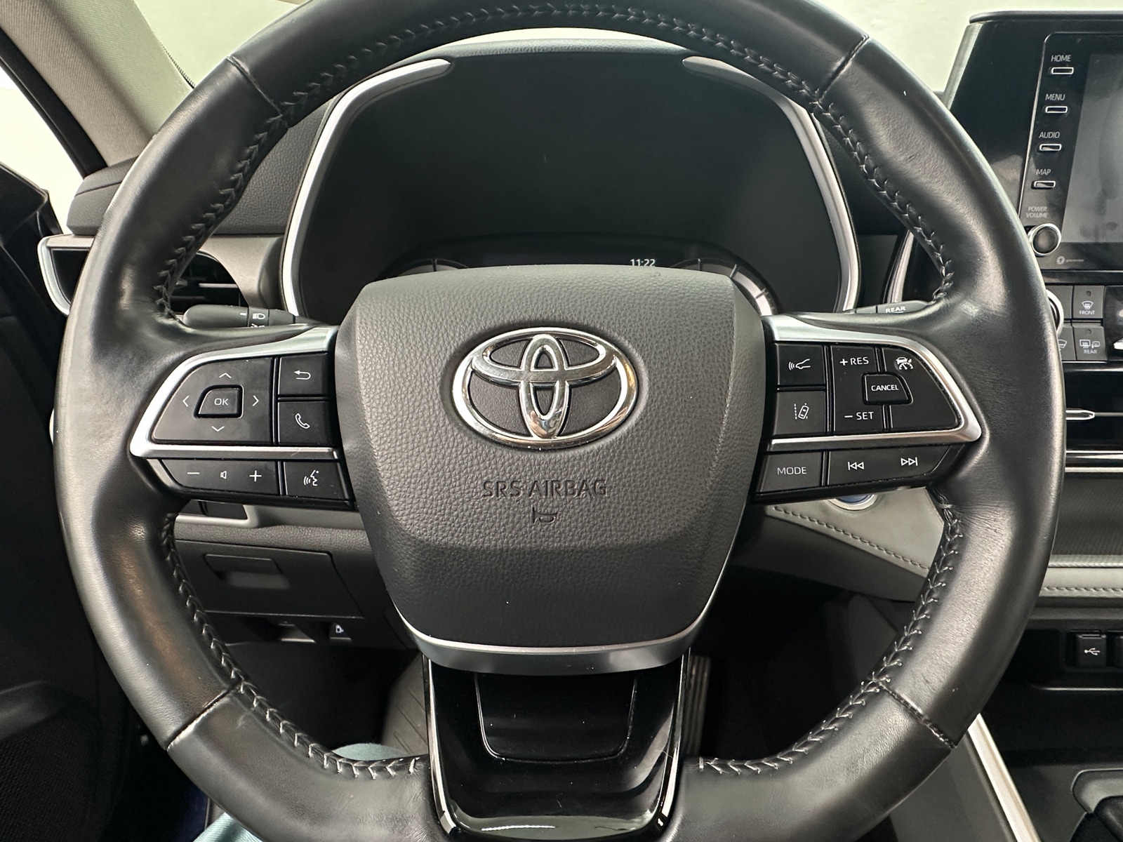 Thumbnail: 2021 Toyota Highlander - 4