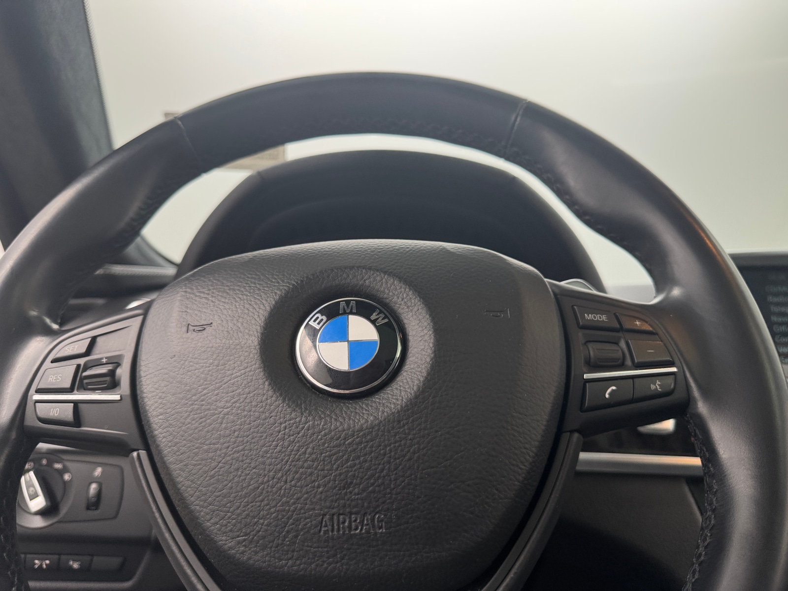 Thumbnail: 2013 BMW 6 Series - 3