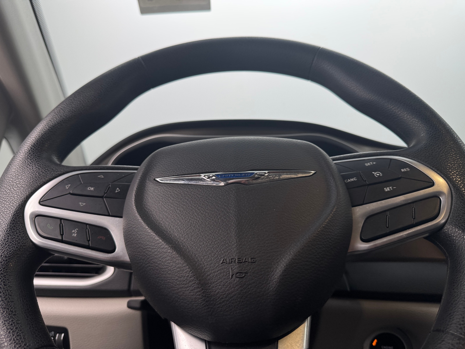 Thumbnail: 2019 Chrysler Pacifica - 5