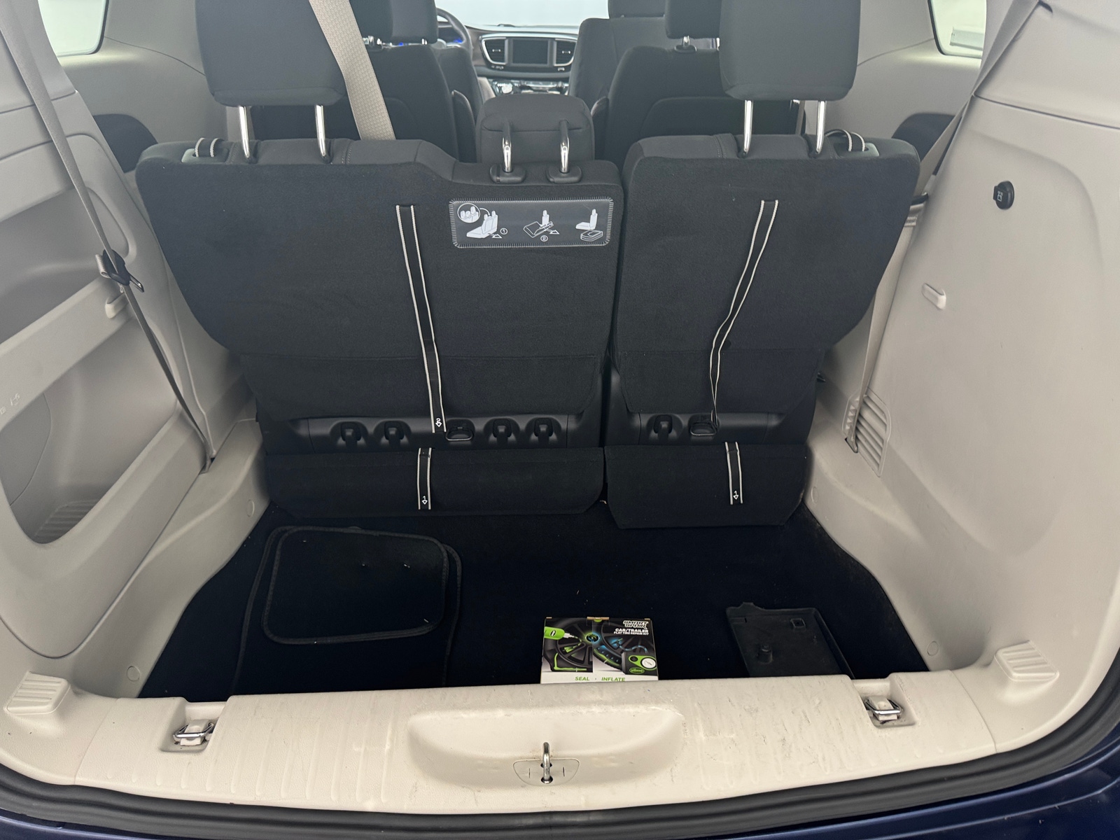 Thumbnail: 2019 Chrysler Pacifica - 7