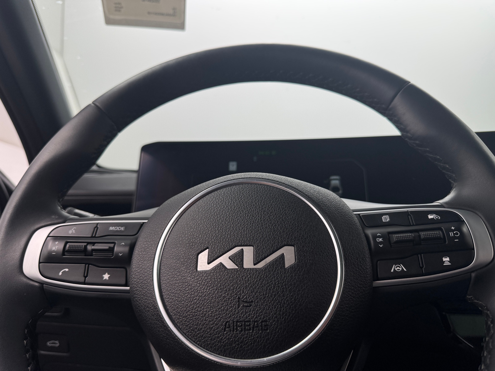 Thumbnail: 2025 Kia K5 - 5