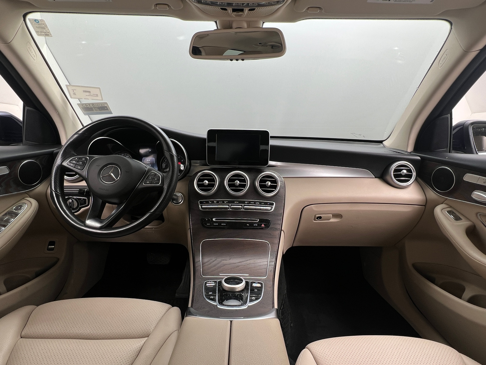 Thumbnail: 2019 Mercedes-Benz GLC - 2