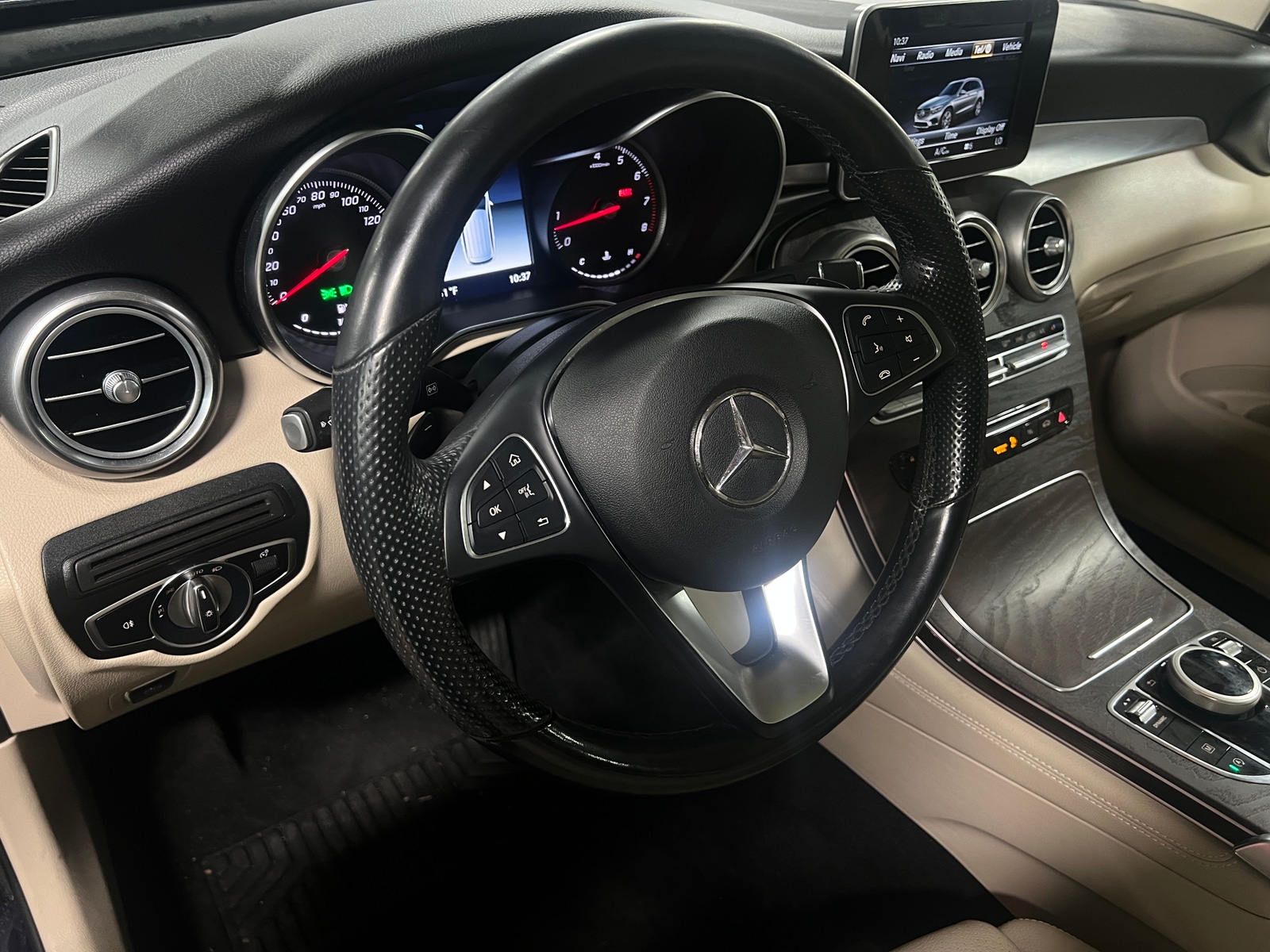 Thumbnail: 2019 Mercedes-Benz GLC - 4